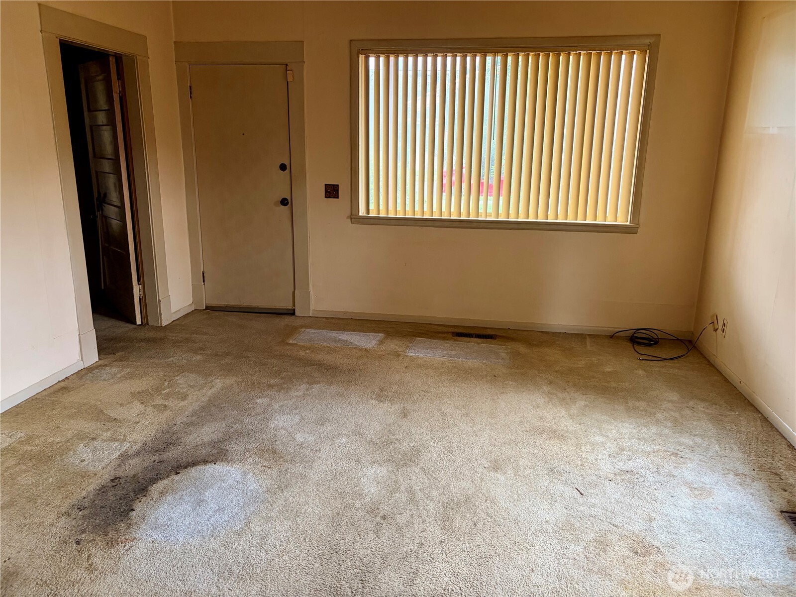 605 Morris Avenue Property Photo 12