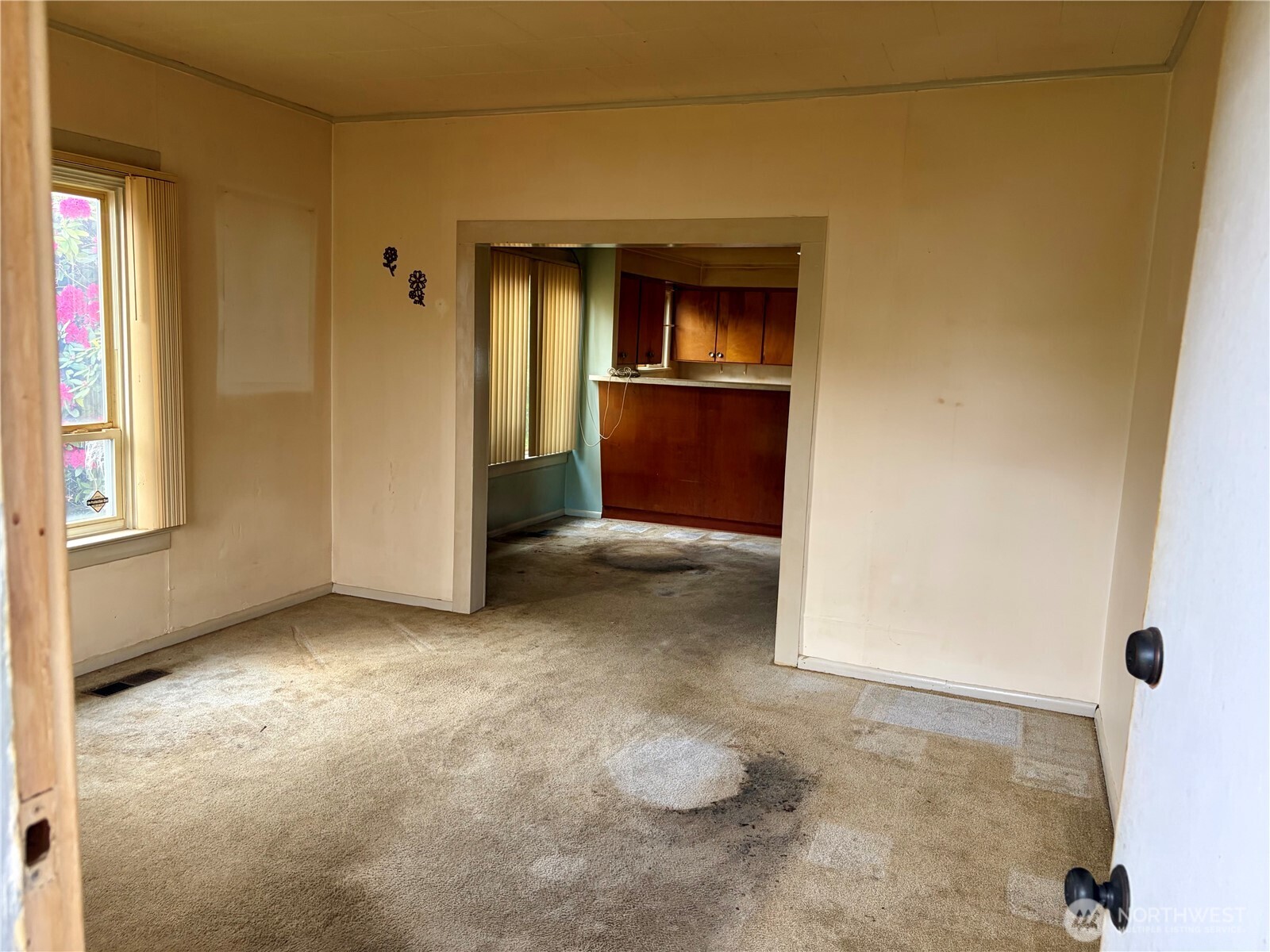 605 Morris Avenue Property Photo 15