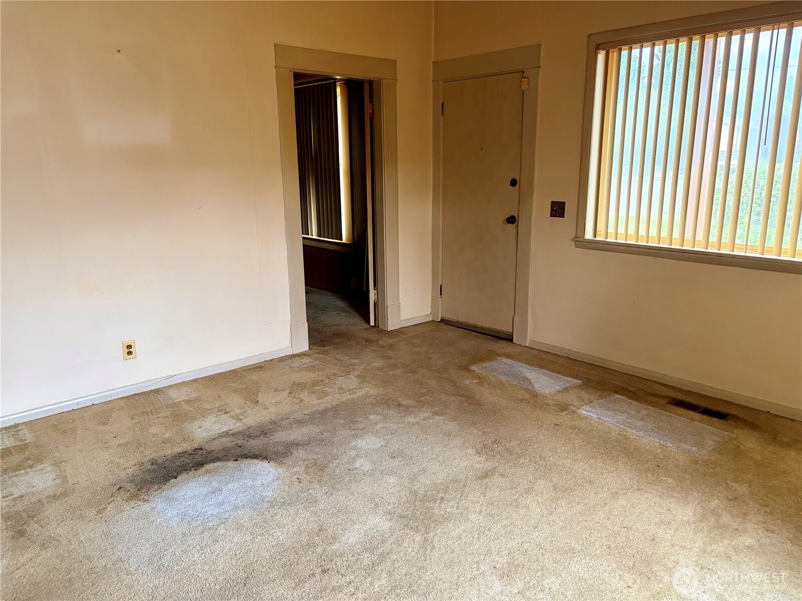 605 Morris Avenue Property Photo 16