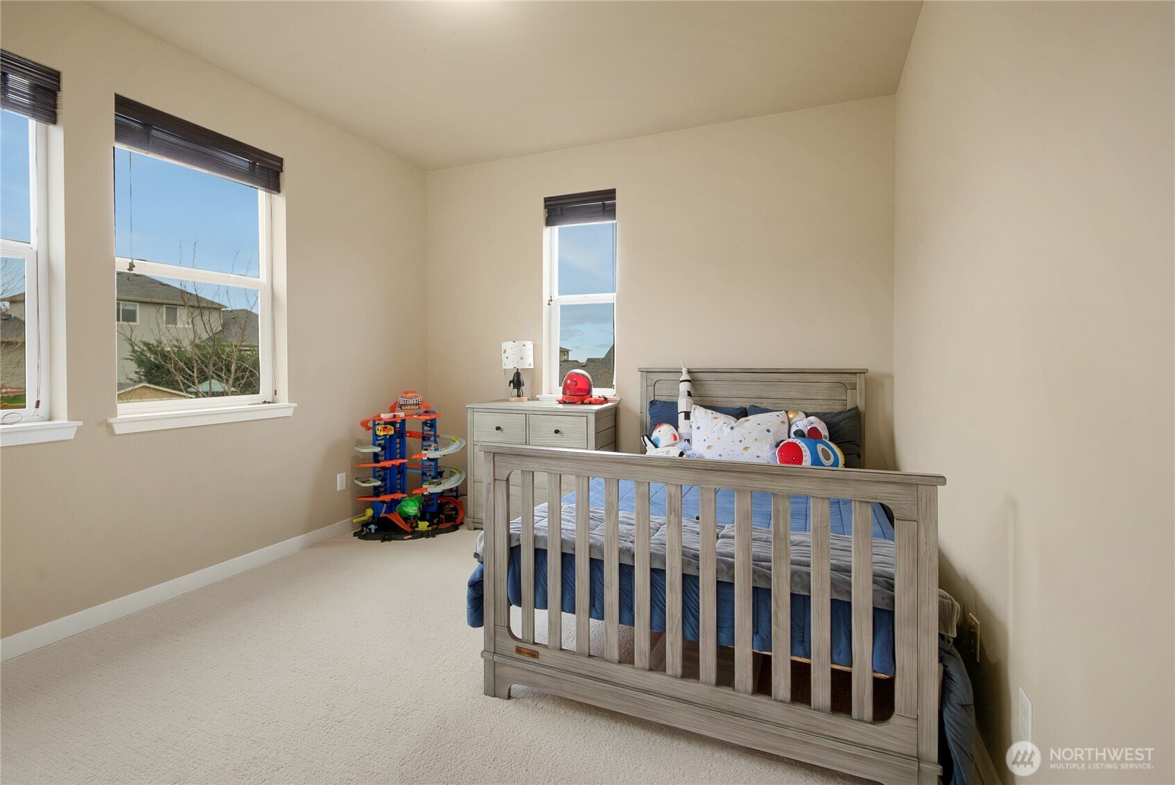 889 Lund Street Property Photo 13