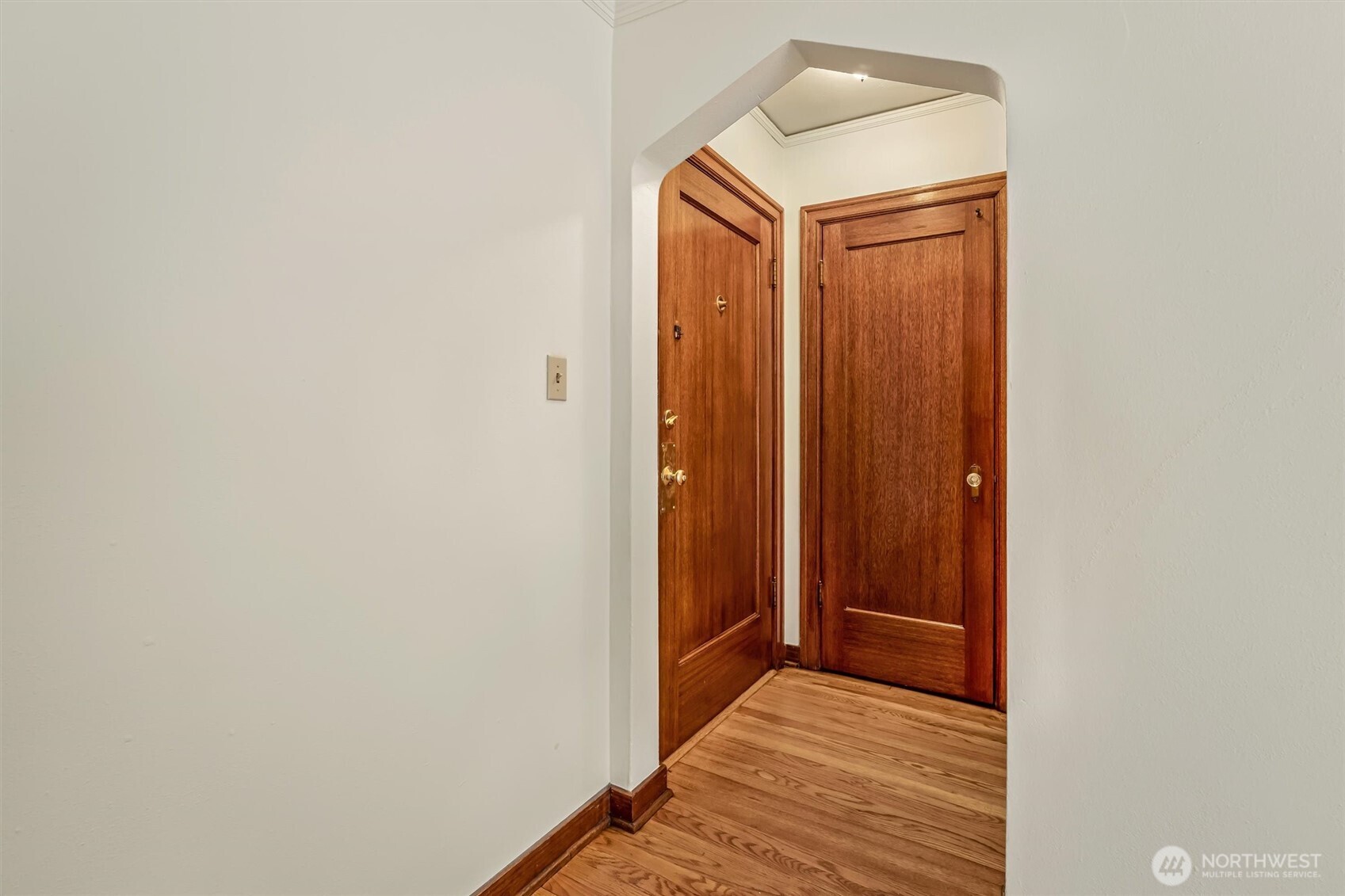 220 W Olympic Place 107 Property Photo 2