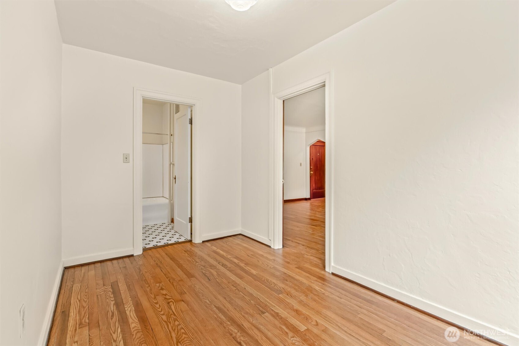 220 W Olympic Place 107 Property Photo 19