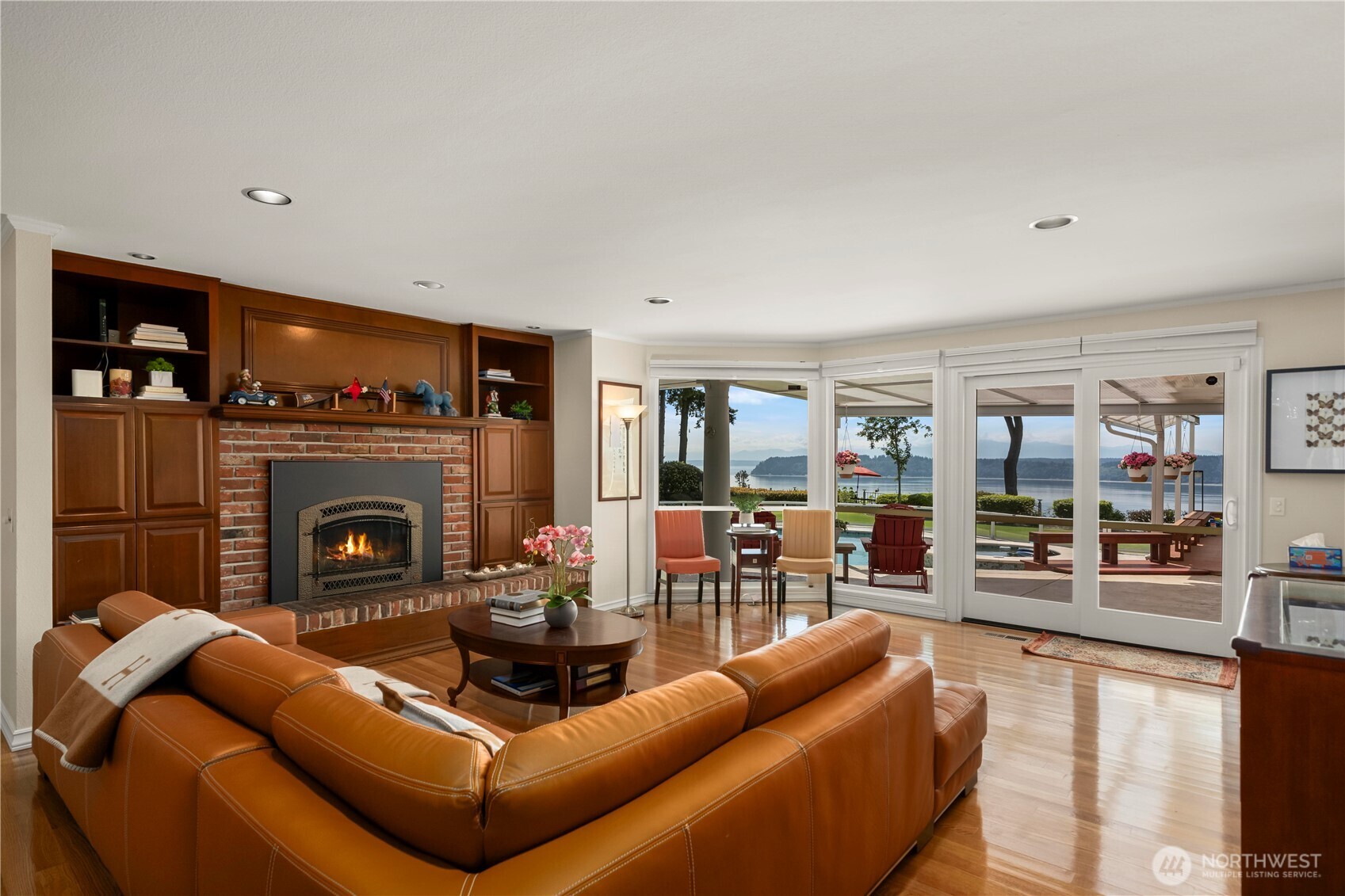 2528561 Property Photo 17
