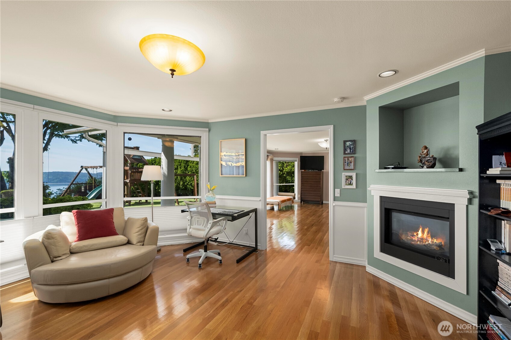2528561 Property Photo 22