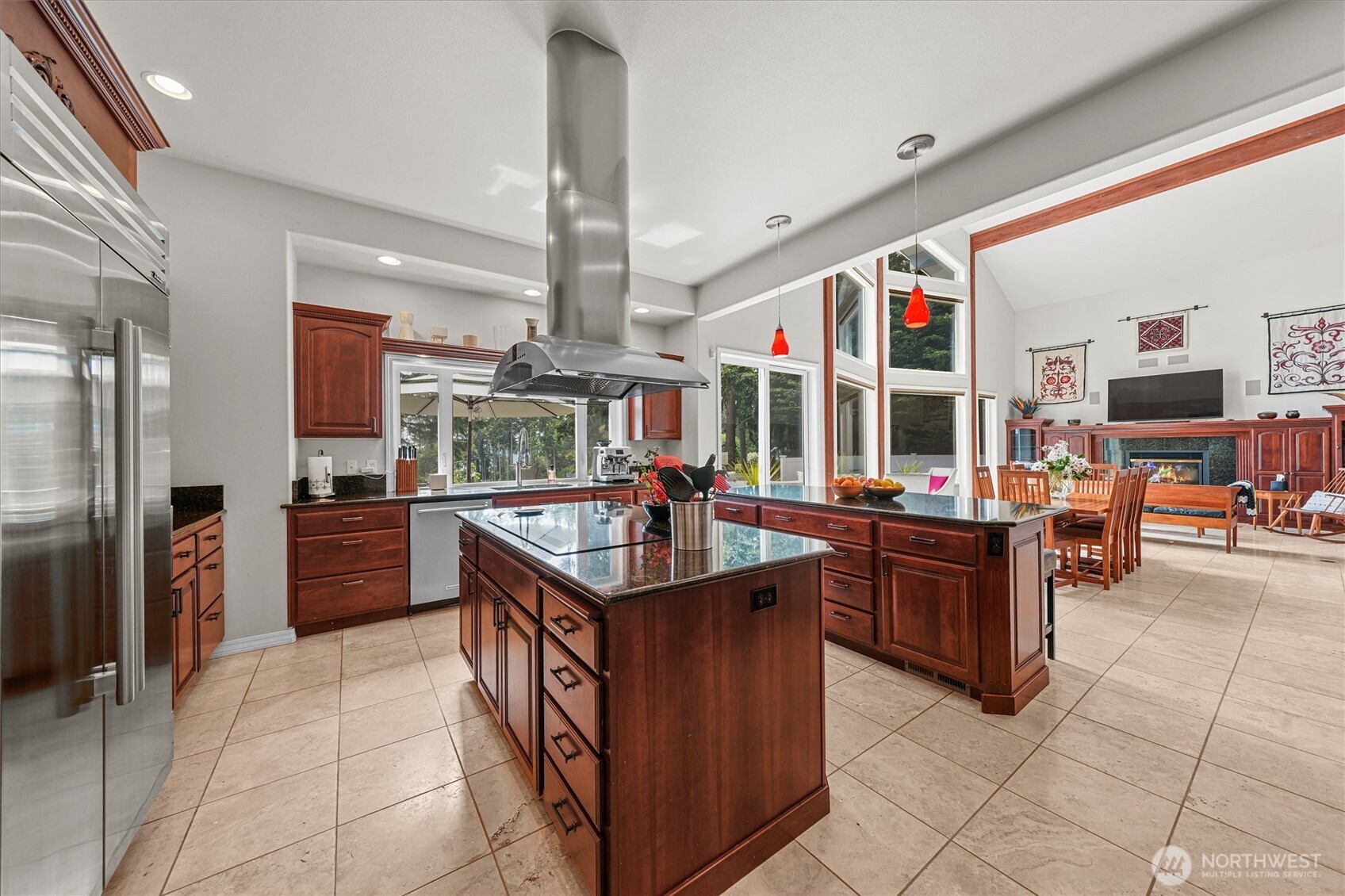 10823 Seaview Drive Property Photo 19