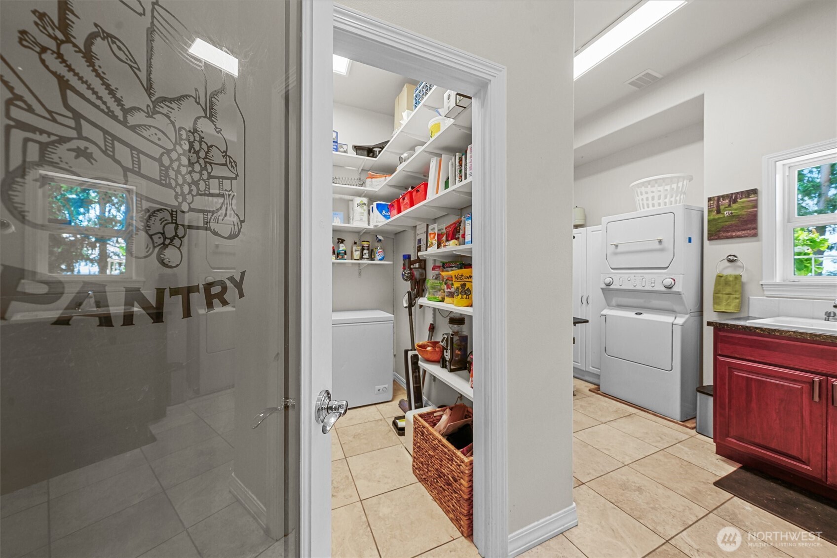 10823 Seaview Drive Property Photo 20