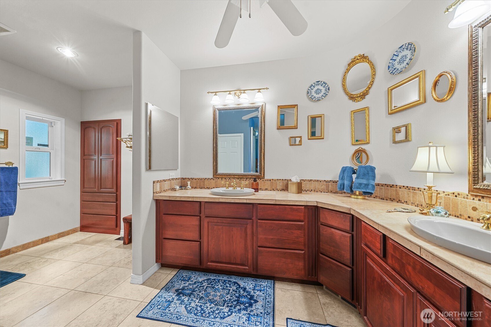 10823 Seaview Drive Property Photo 25