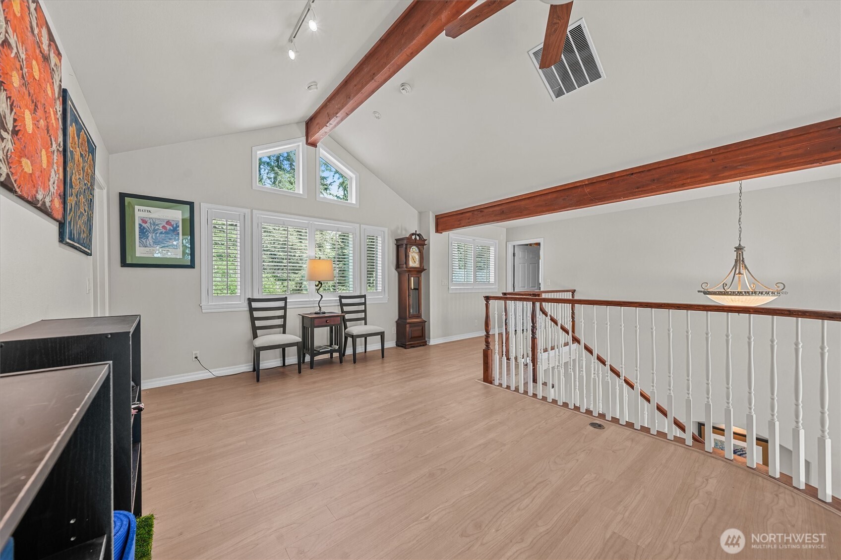 10823 Seaview Drive Property Photo 27
