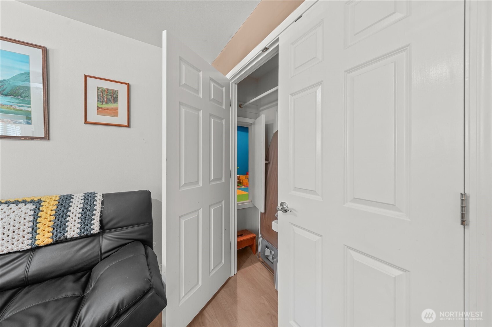 10823 Seaview Drive Property Photo 33