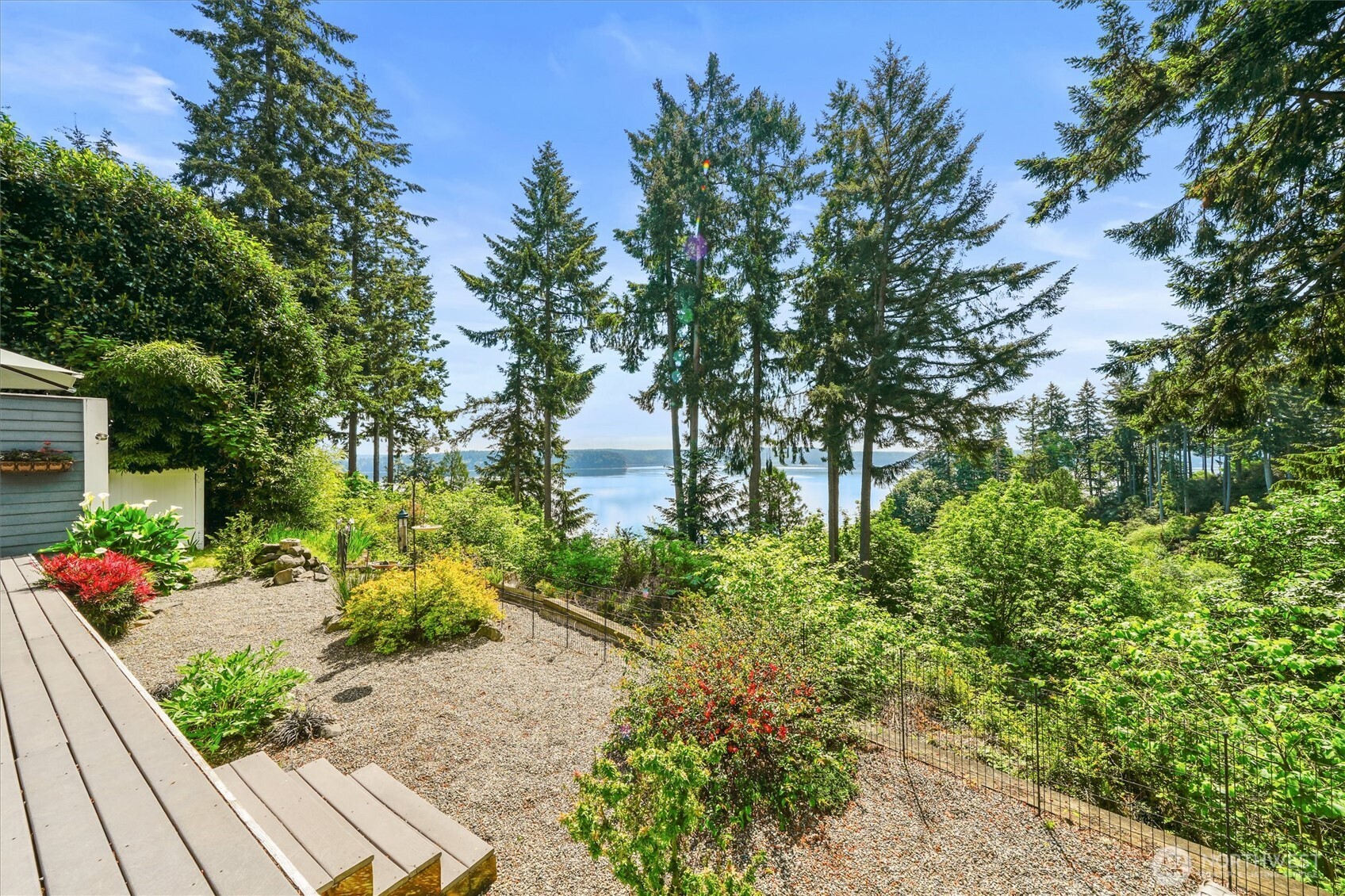 10823 Seaview Drive Property Photo 35