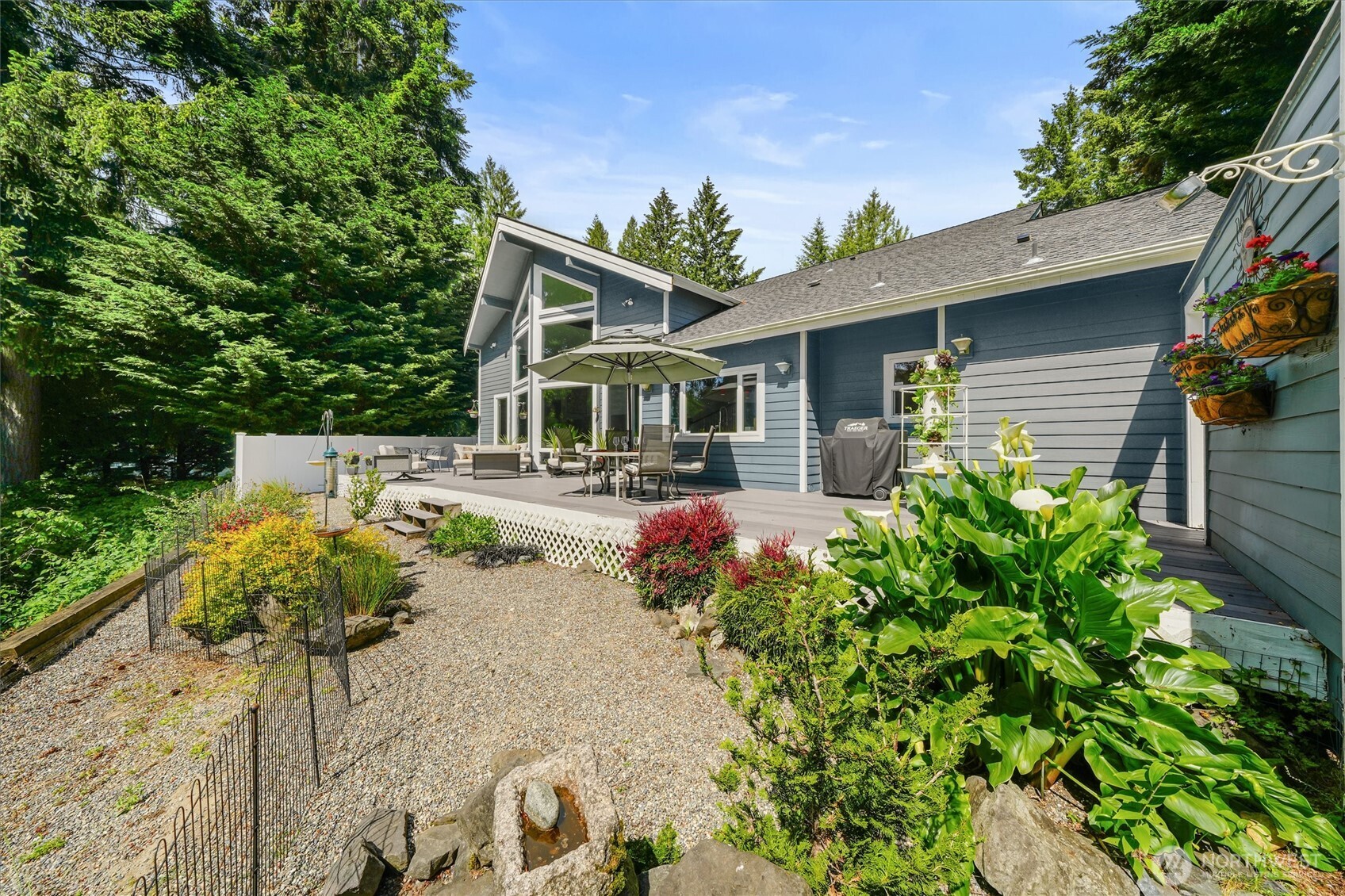 10823 Seaview Drive Property Photo 39