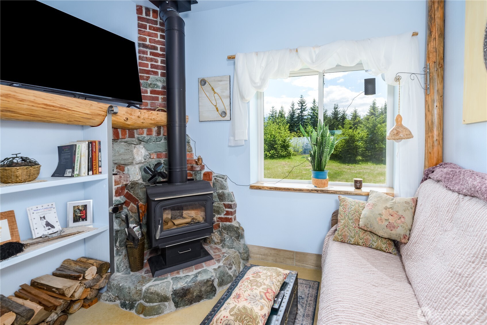 1648 Township Line Road Property Photo 14