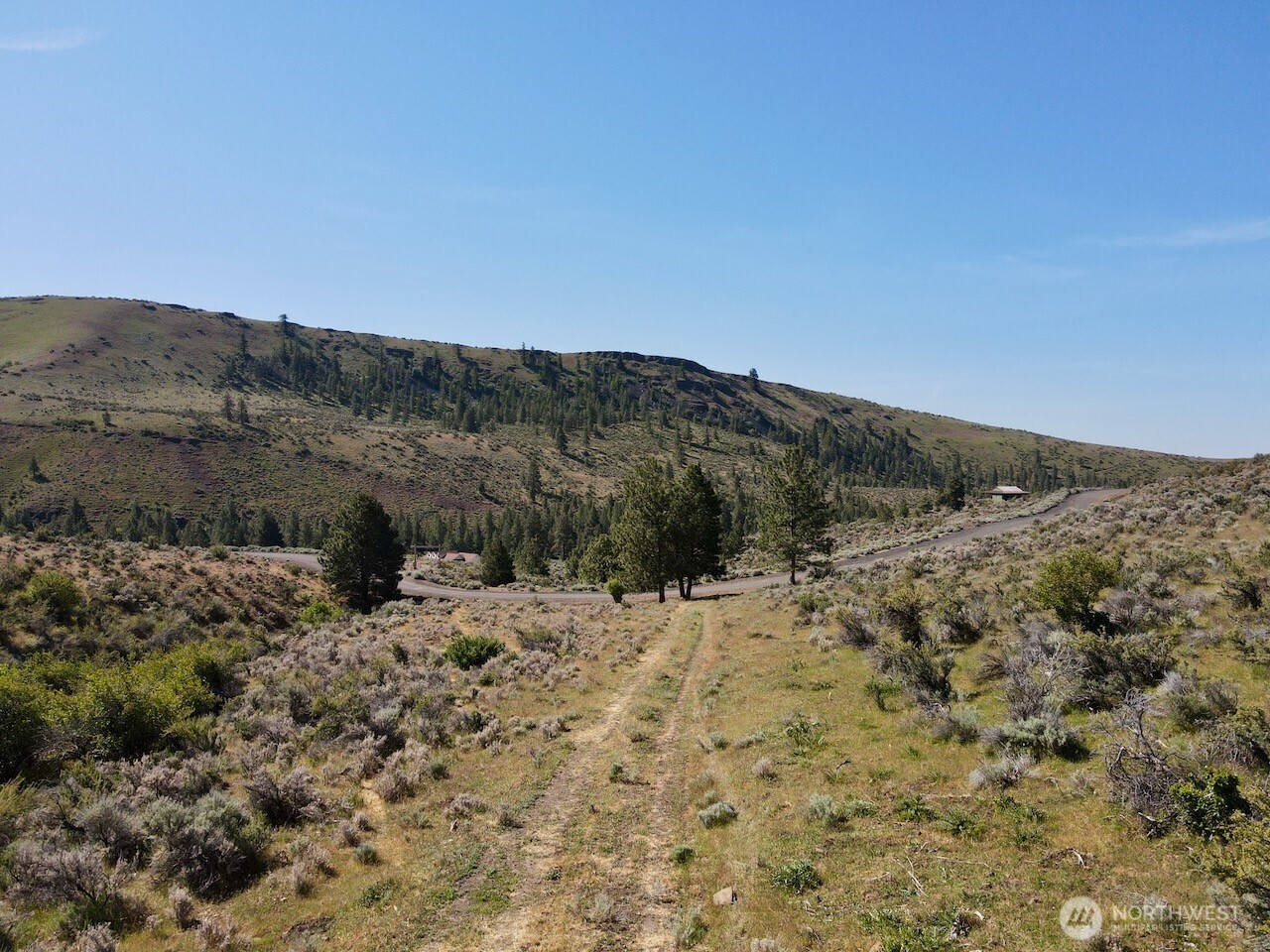 4 Xx Secret Canyon Road Property Photo 9