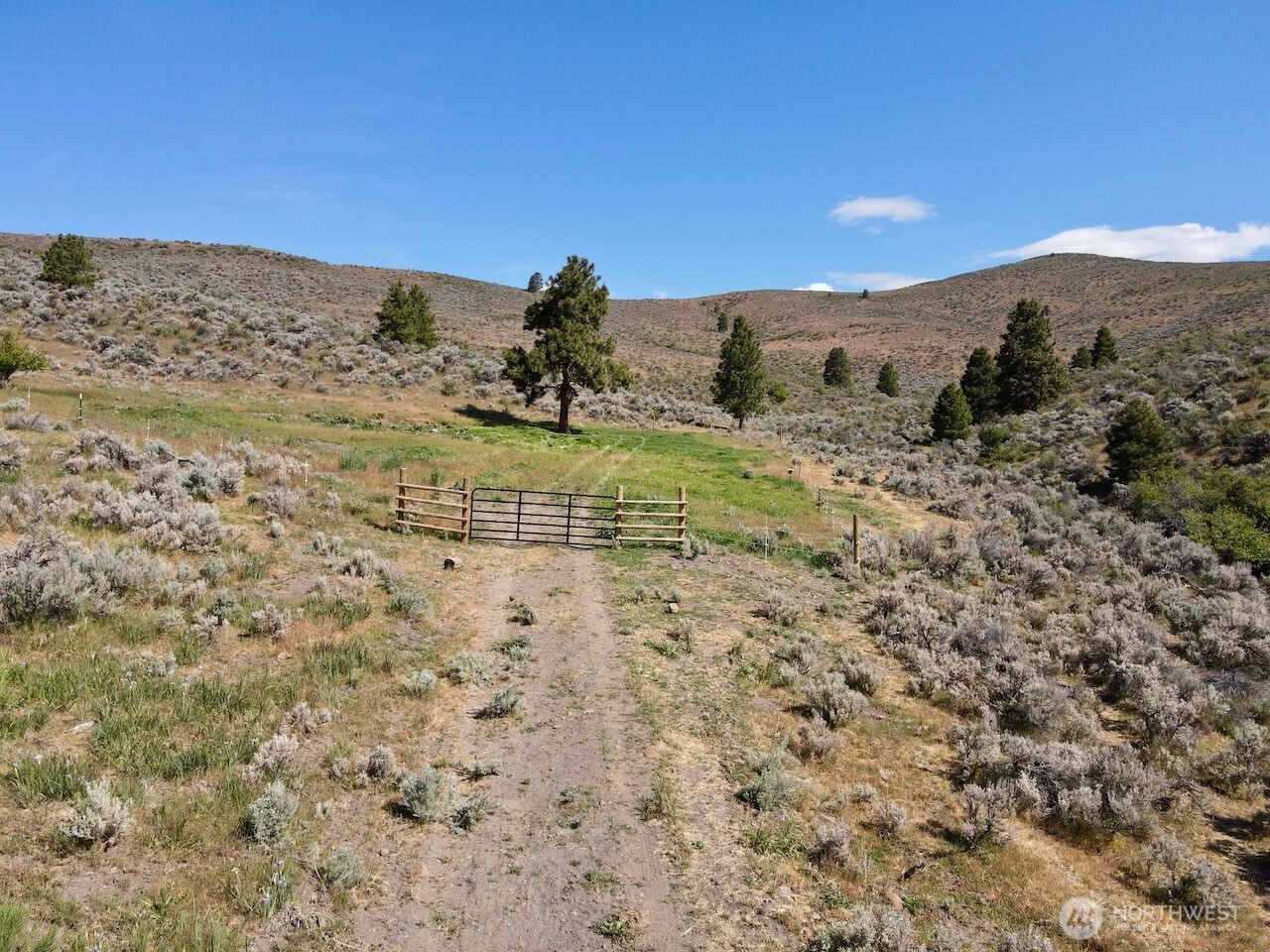 4 Xx Secret Canyon Road Property Photo 10