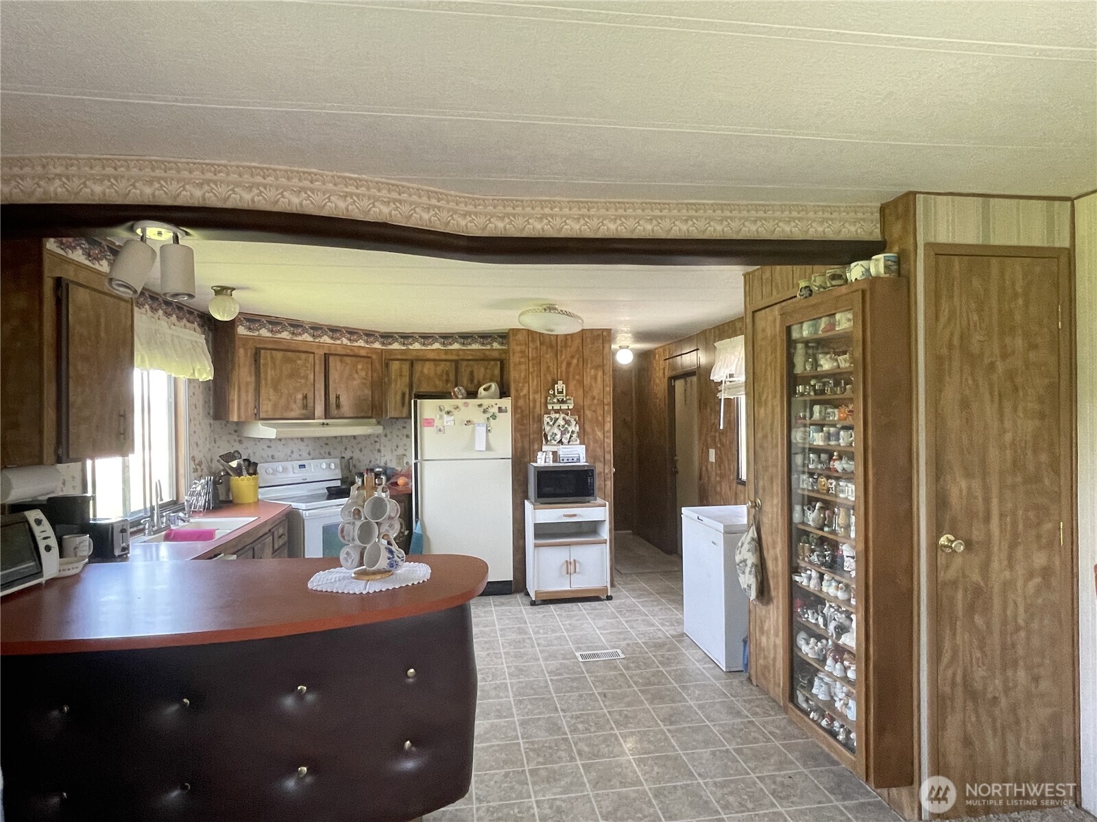 4283 Ne Wenatchee Drive Property Photo 8