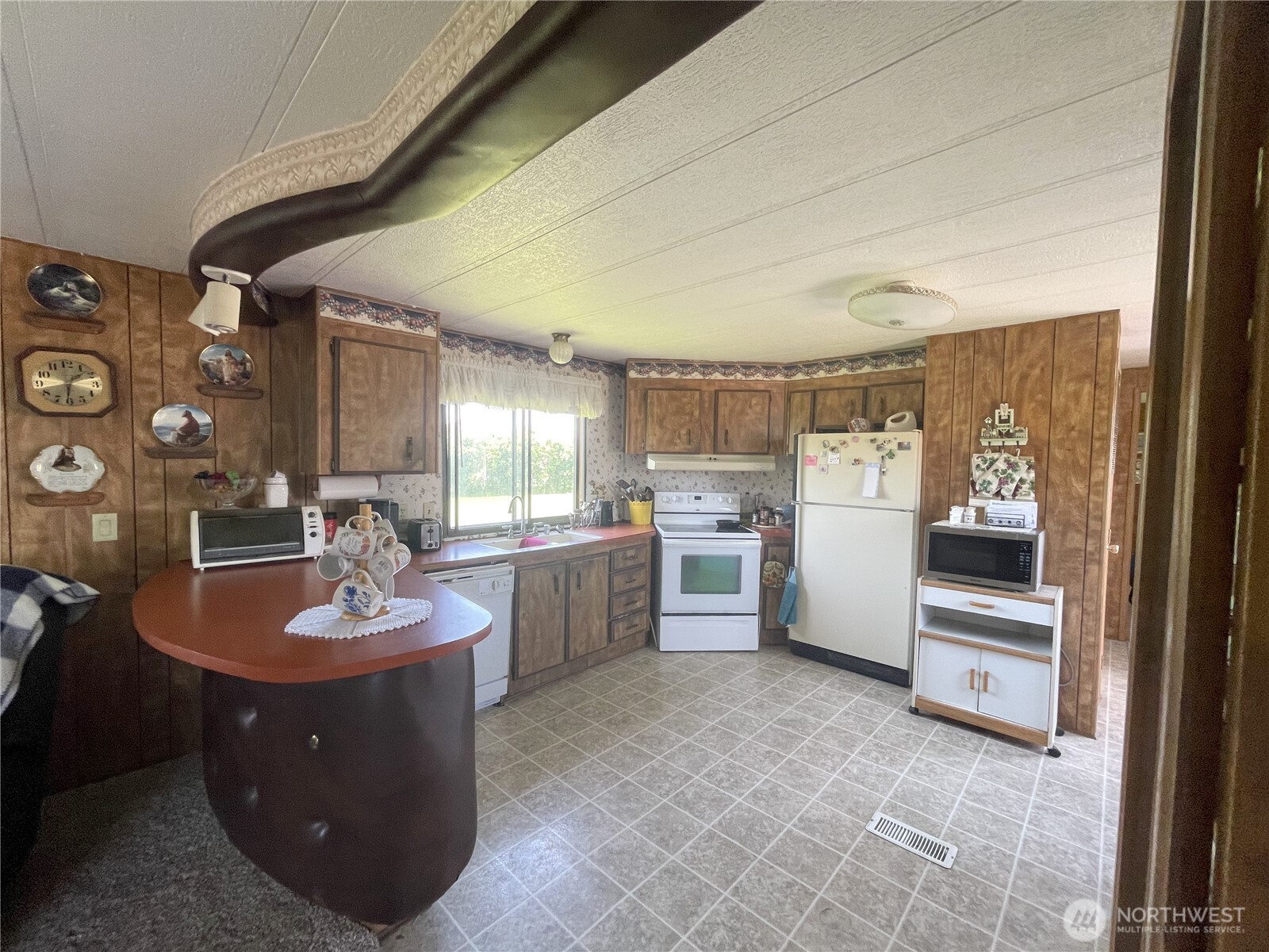 4283 Ne Wenatchee Drive Property Photo 11