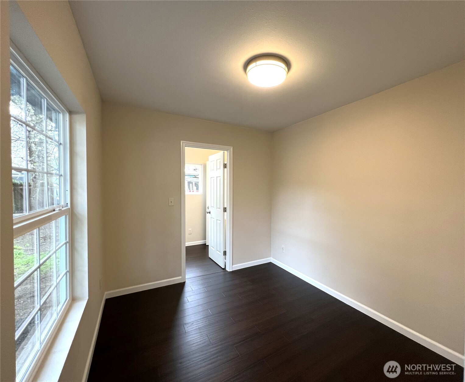 14721 Portland Avenue Property Photo 10