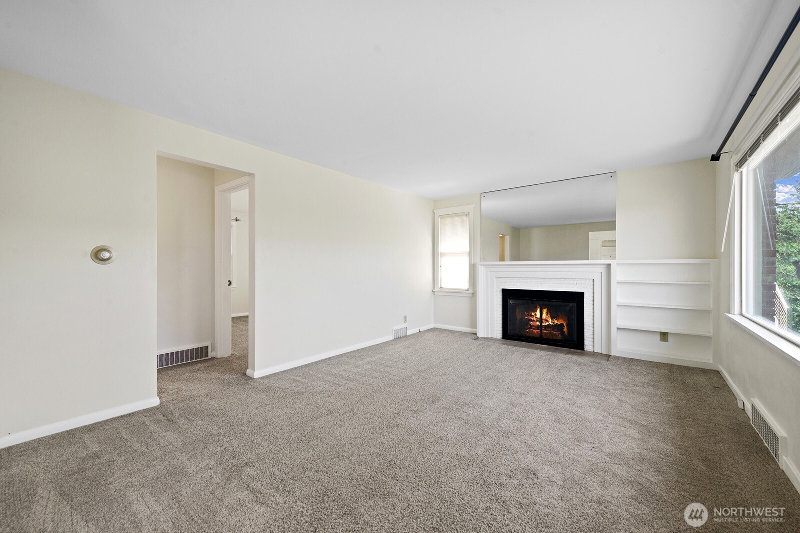 3604 Beach Drive Property Photo 6