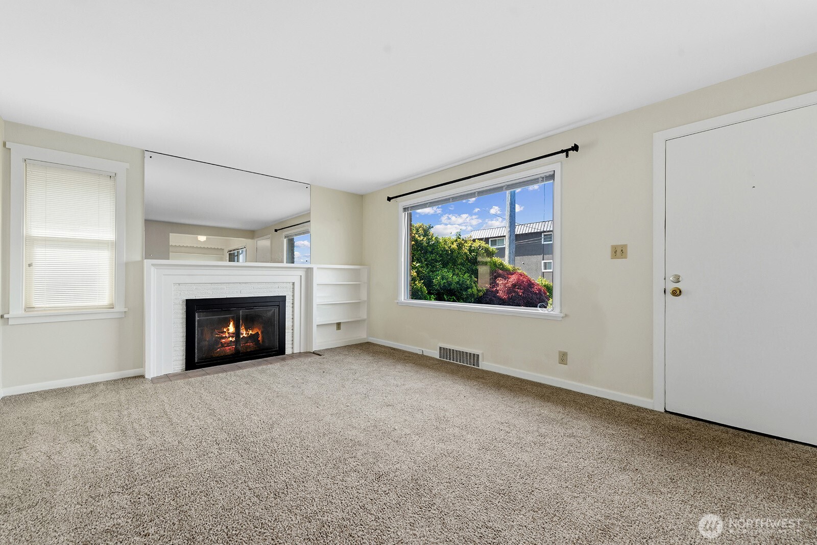 3604 Beach Drive Property Photo 9