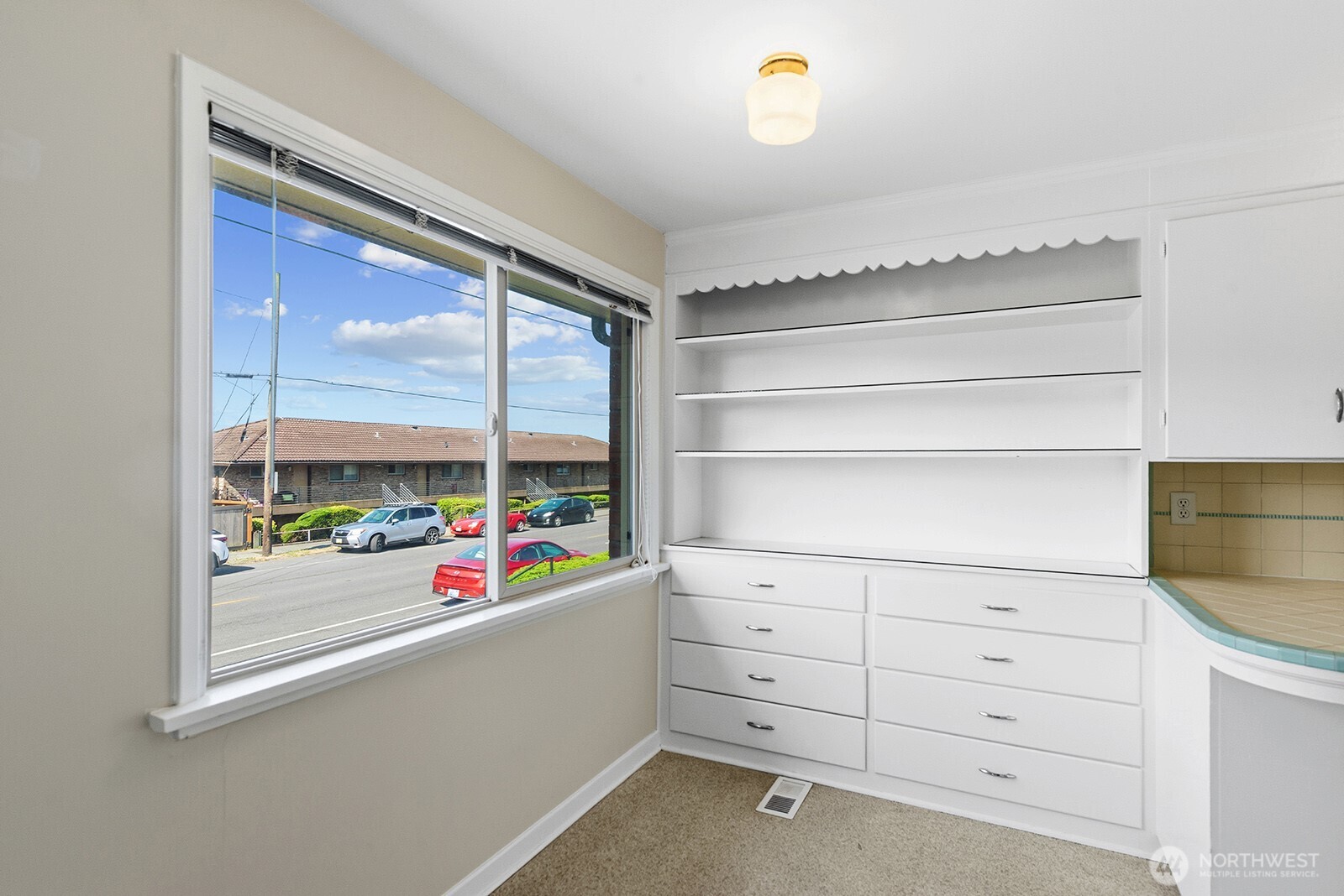 3604 Beach Drive Property Photo 11