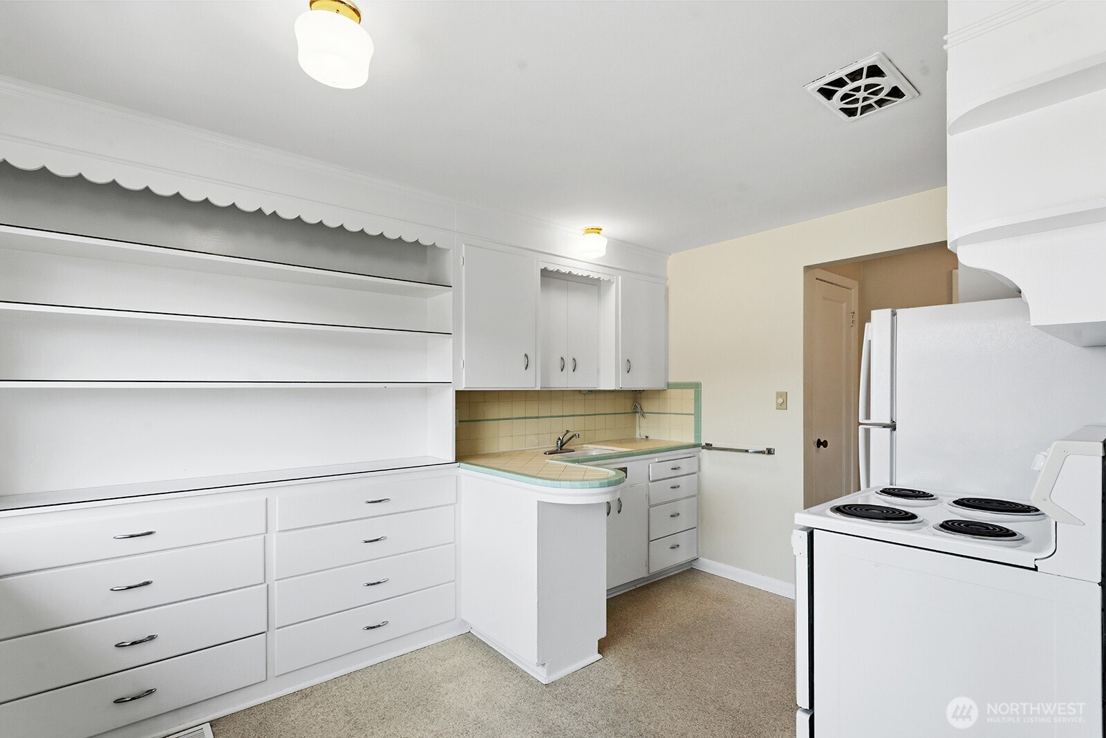 3604 Beach Drive Property Photo 13