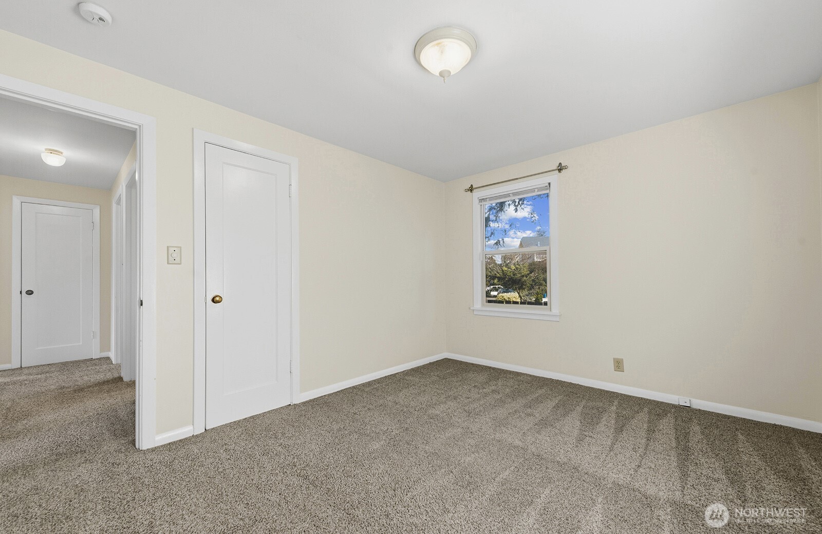 3604 Beach Drive Property Photo 19