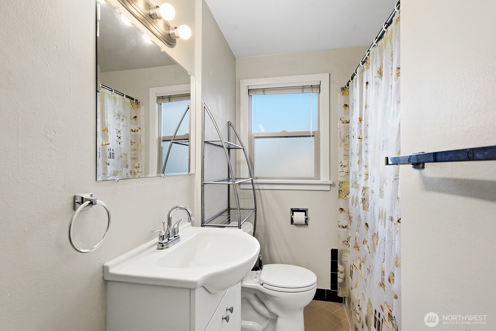 3604 Beach Drive Property Photo 22