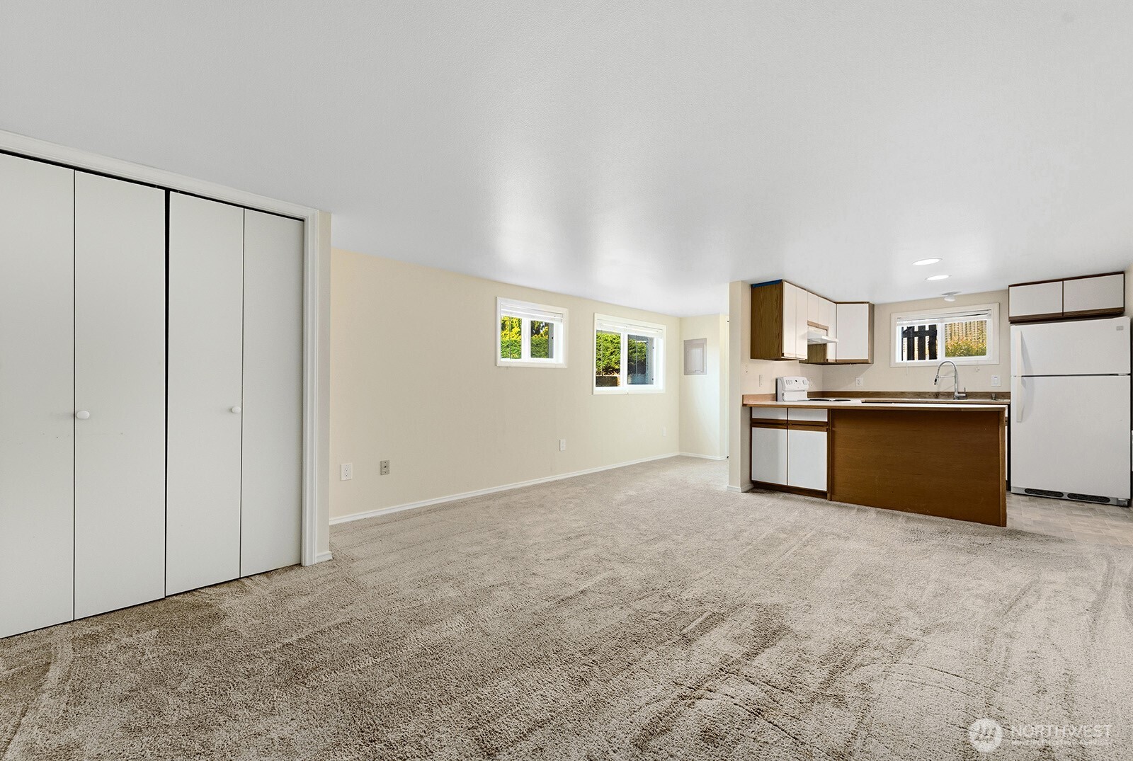 3604 Beach Drive Property Photo 31