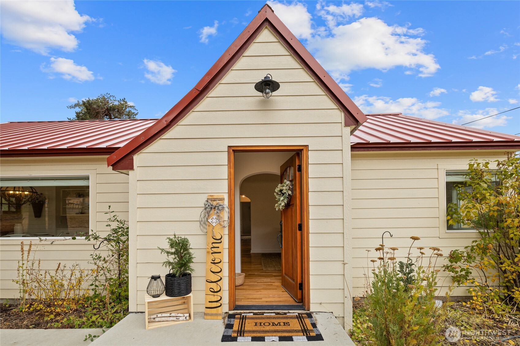 1371 Bettas Road Property Photo 6