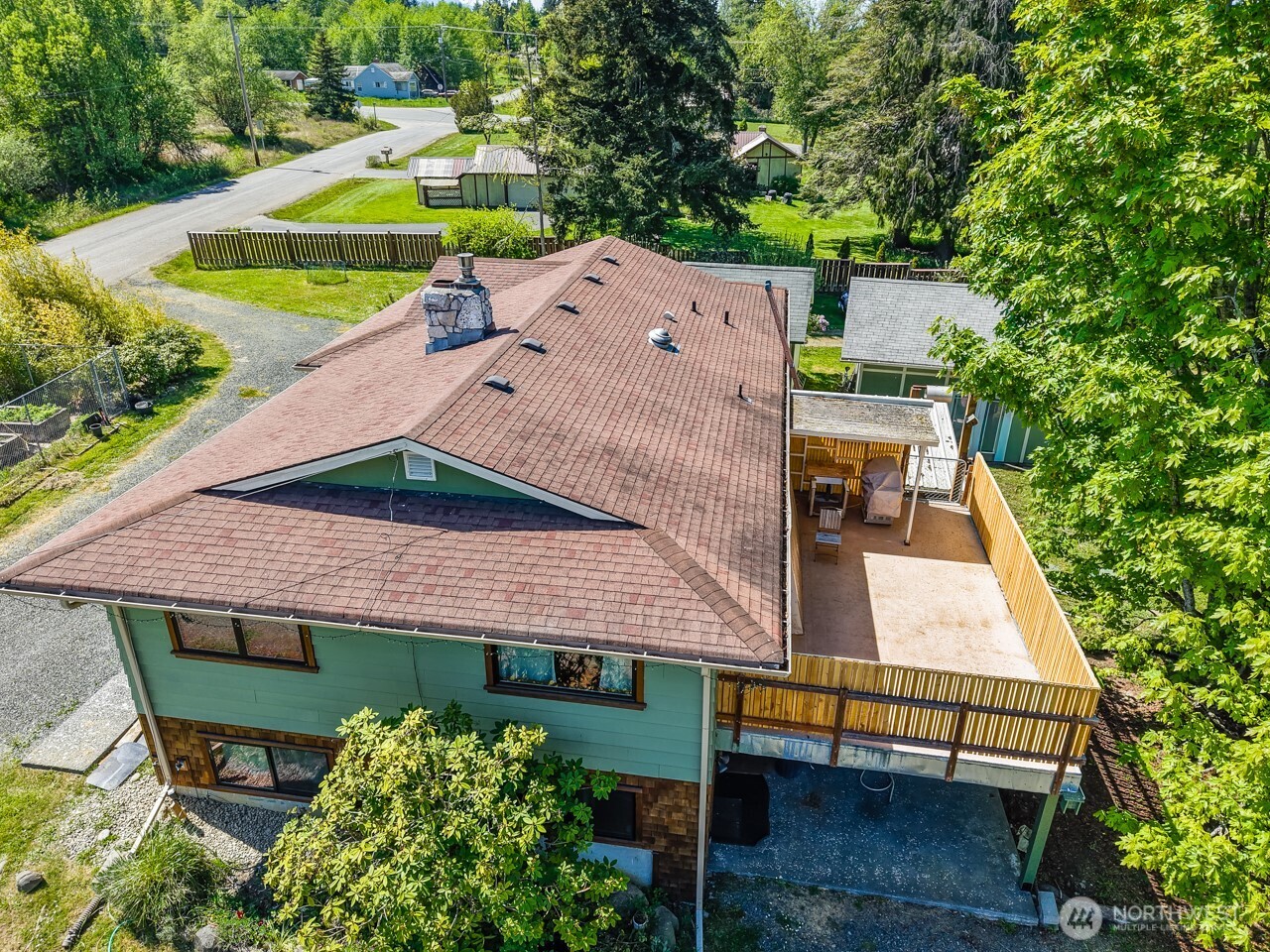 63 E Arnette Road Property Photo 4