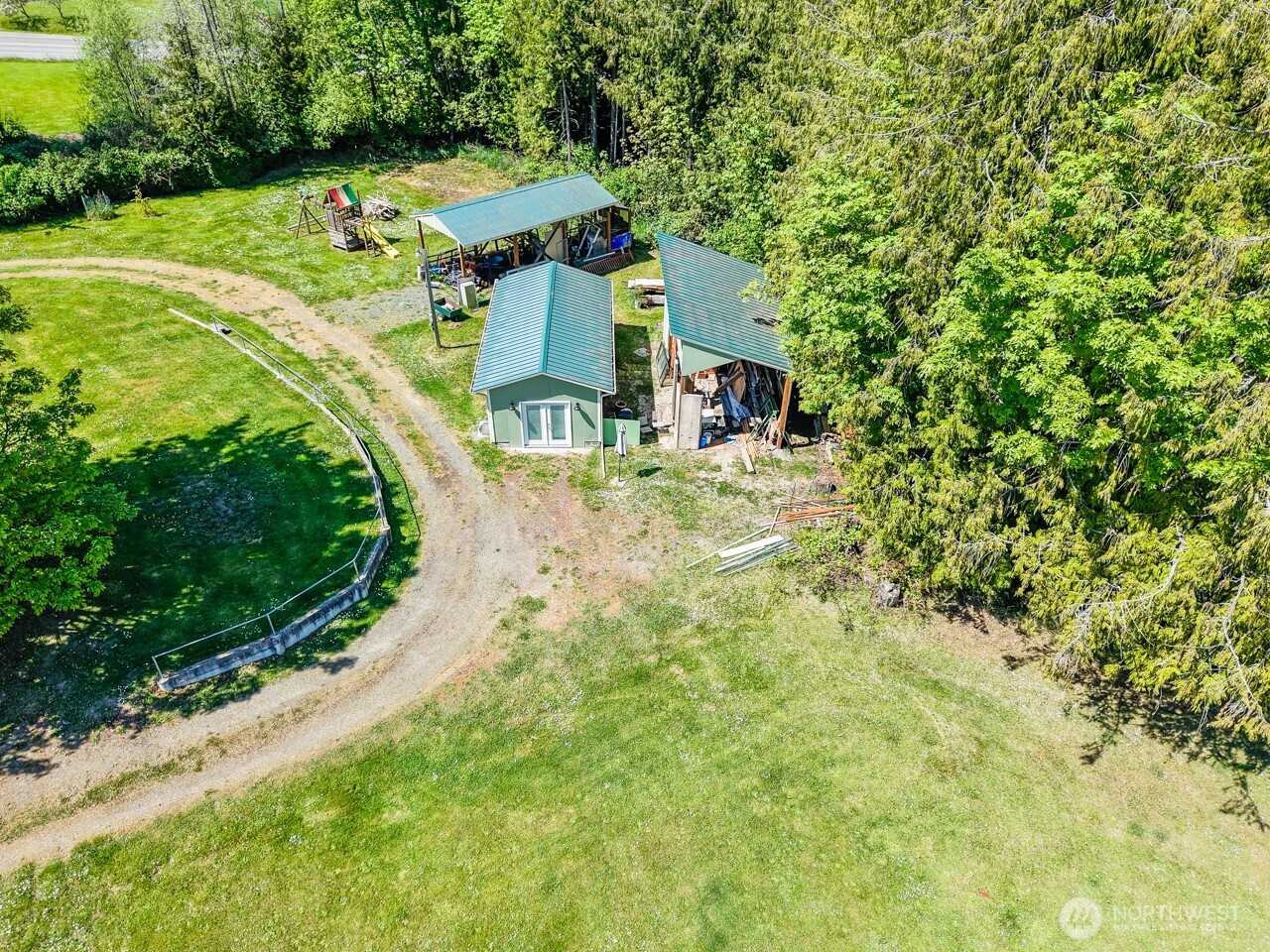 63 E Arnette Road Property Photo 7