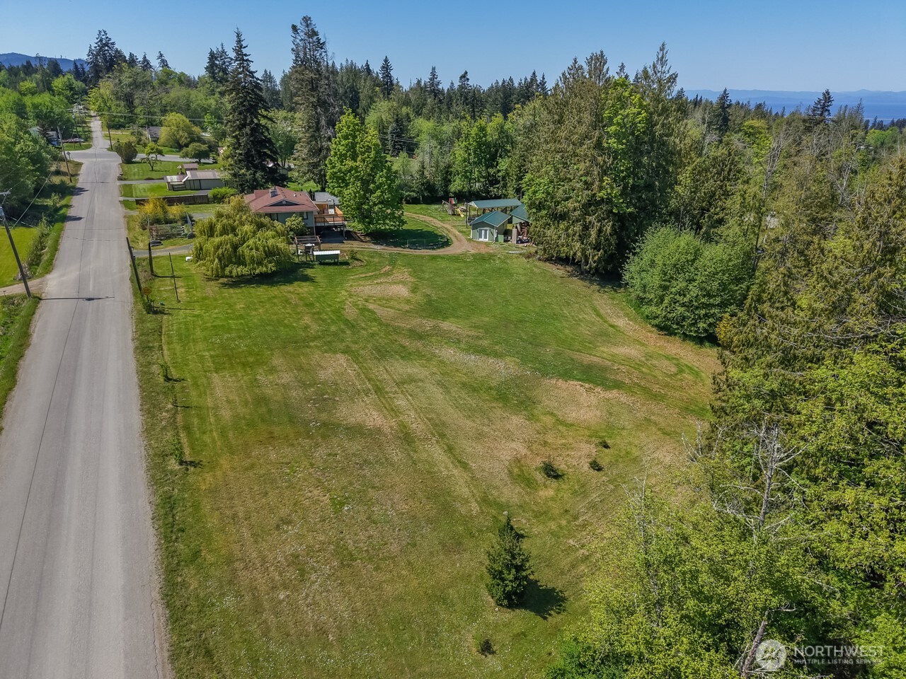 63 E Arnette Road Property Photo 8