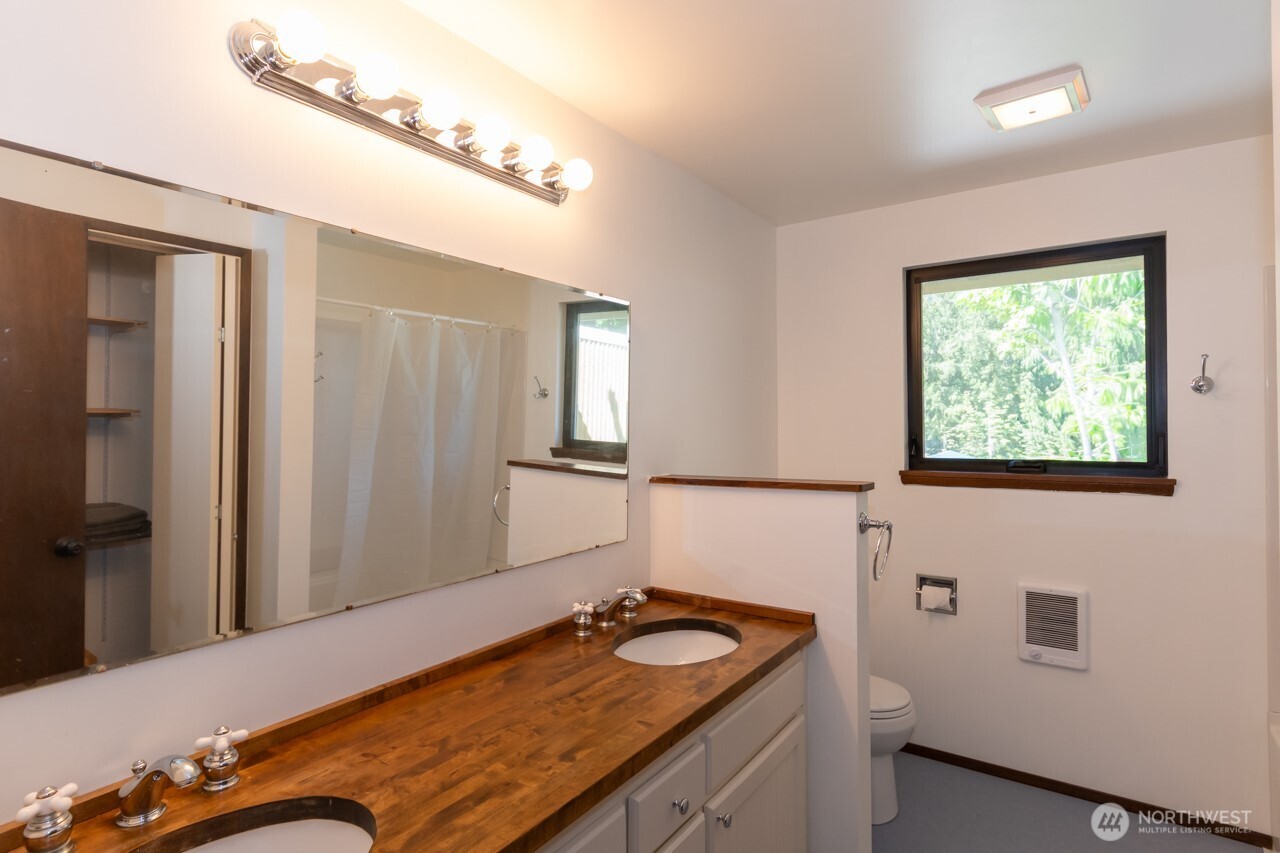 63 E Arnette Road Property Photo 21