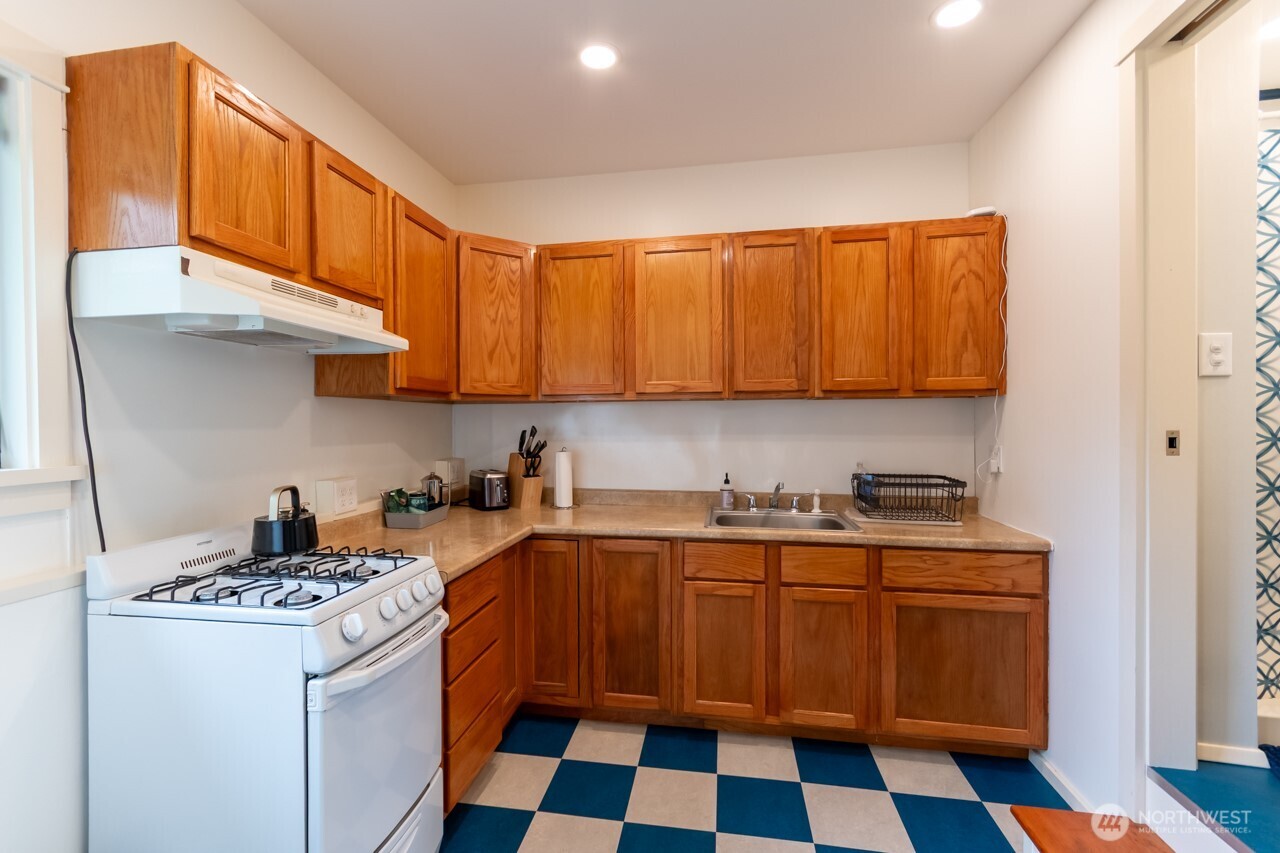 63 E Arnette Road Property Photo 36