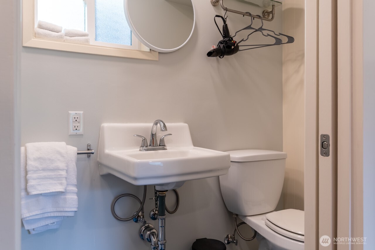 63 E Arnette Road Property Photo 38