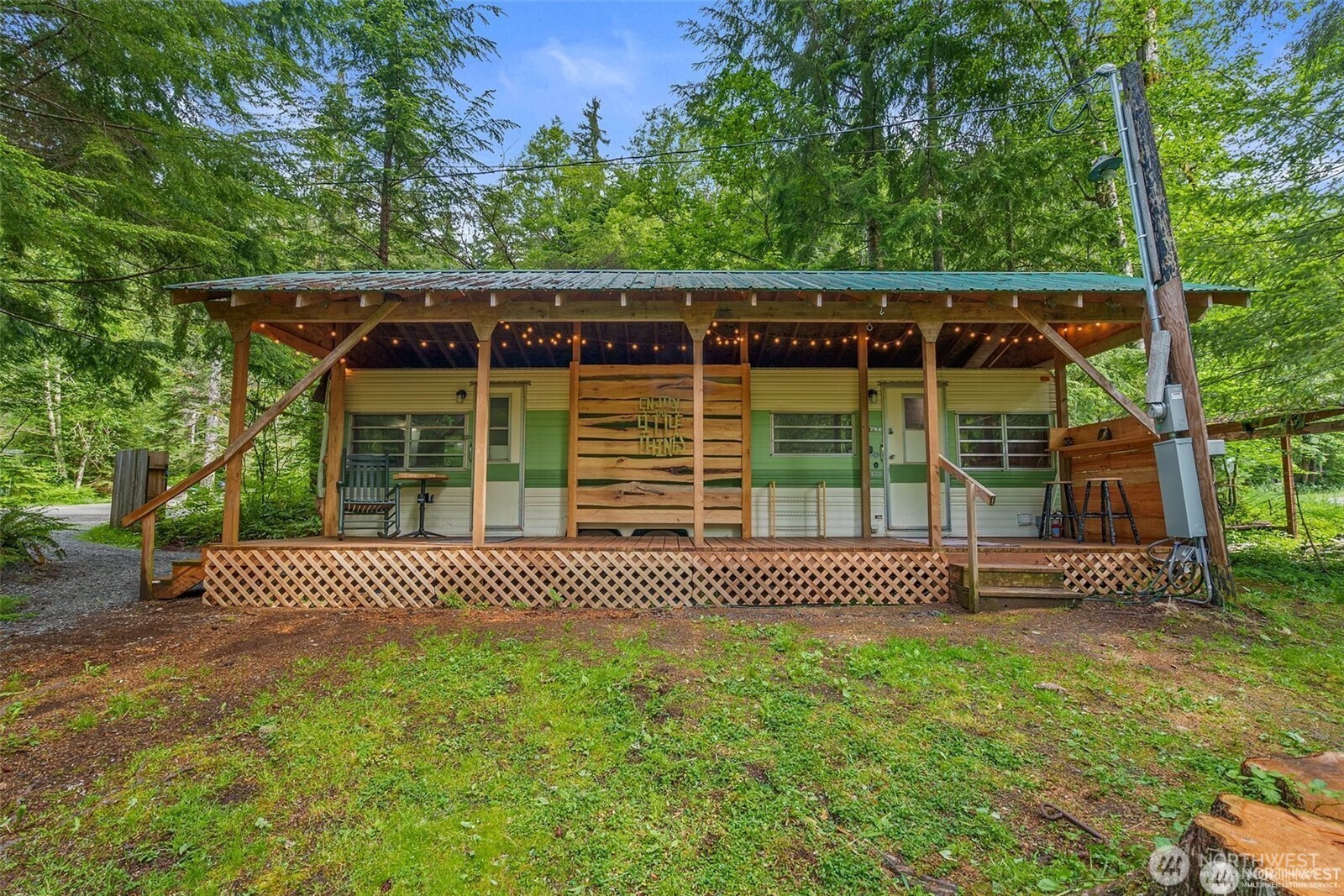 137 Paradise Drive Property Photo 1