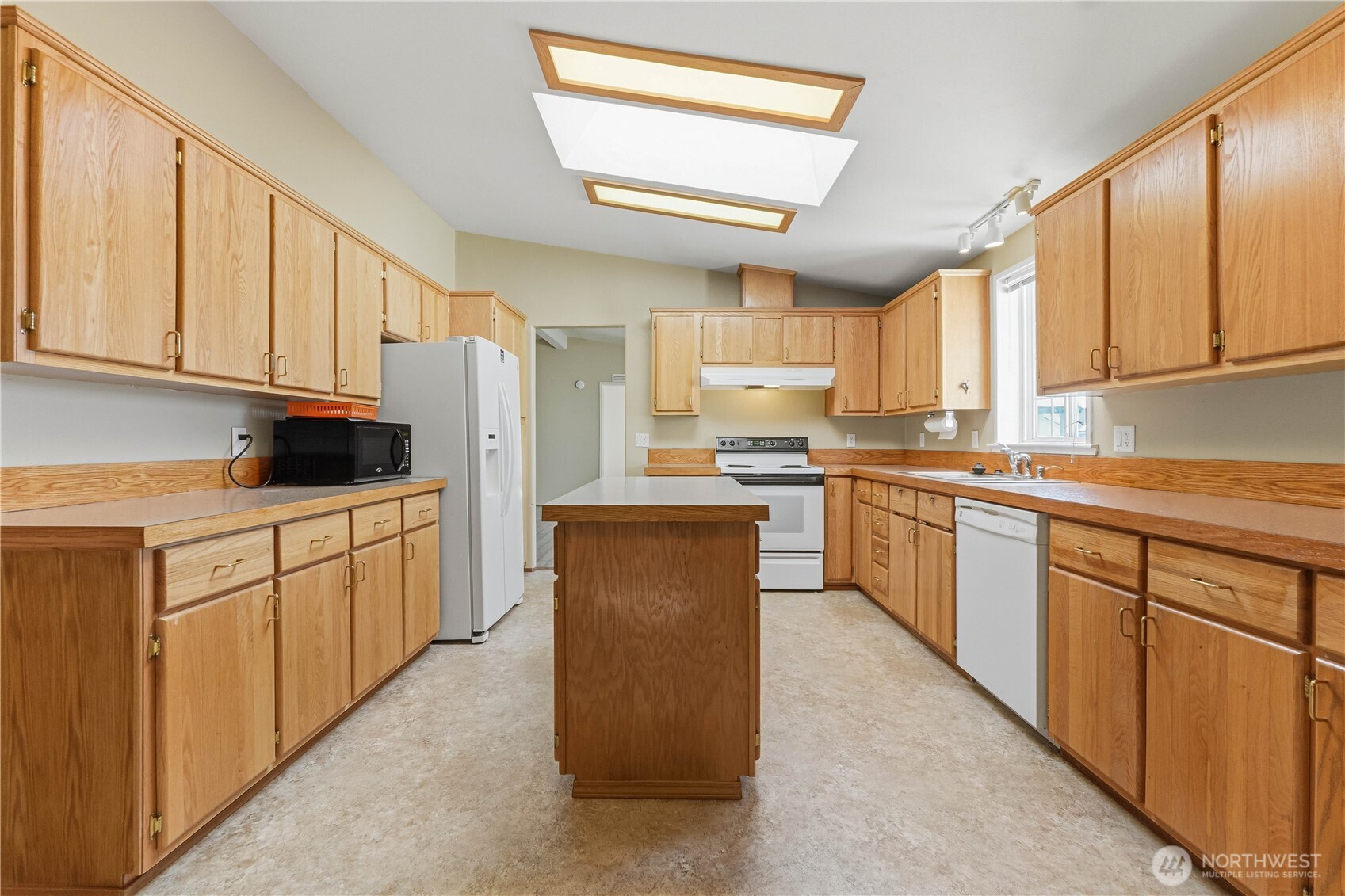 1808 Heritage Drive Property Photo 7
