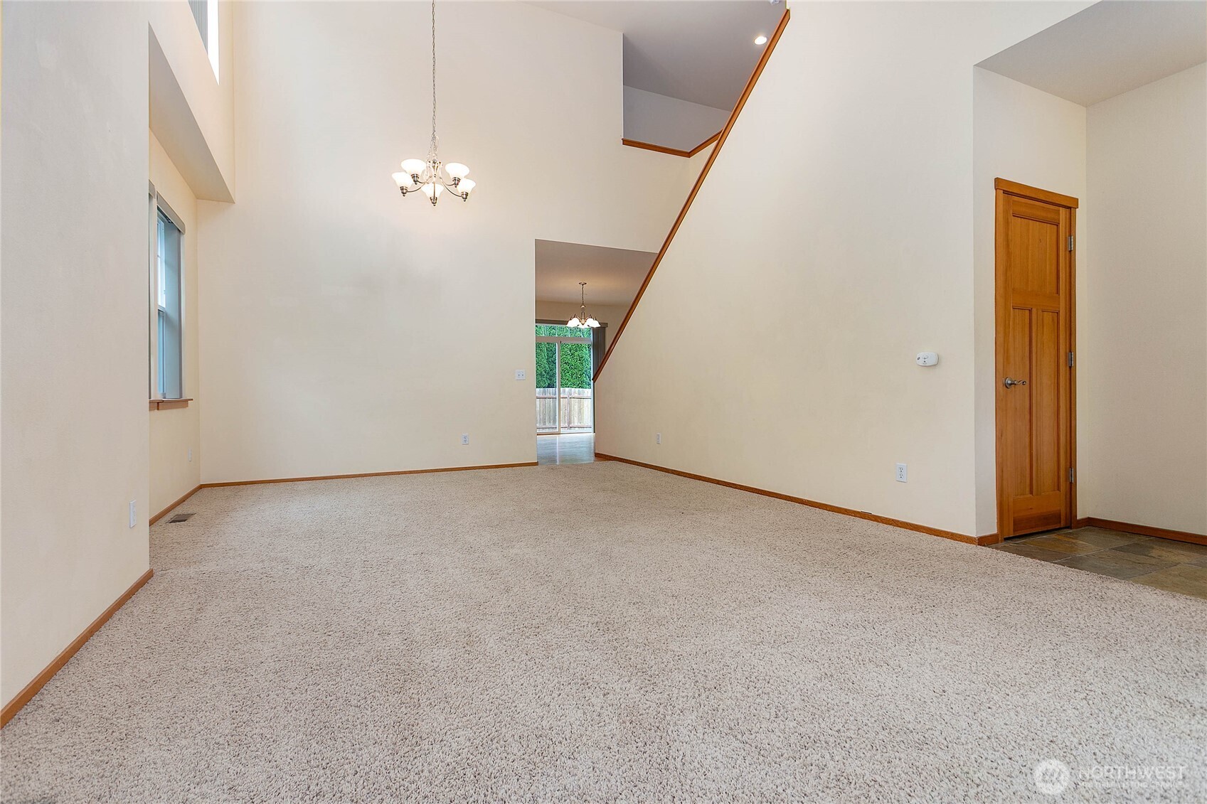 4005 Springland Lane Property Photo 5