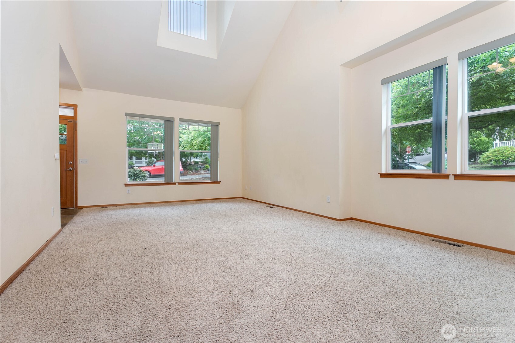 4005 Springland Lane Property Photo 8