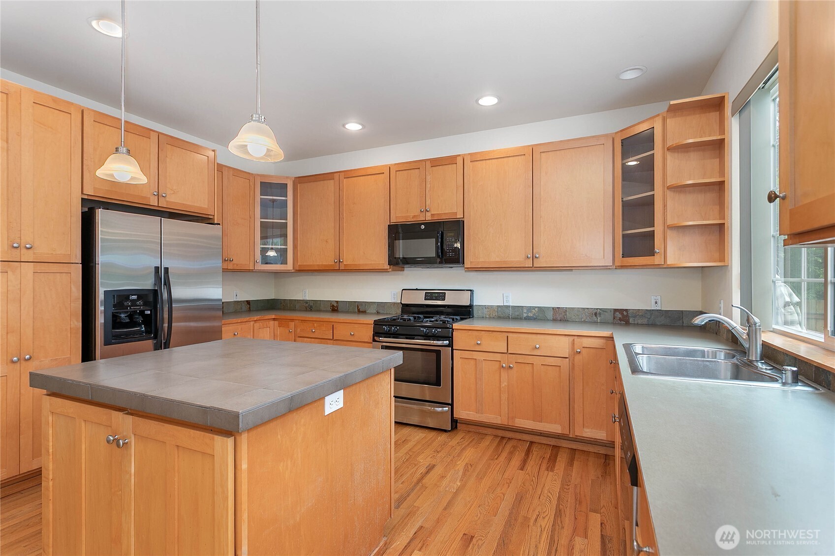 4005 Springland Lane Property Photo 12