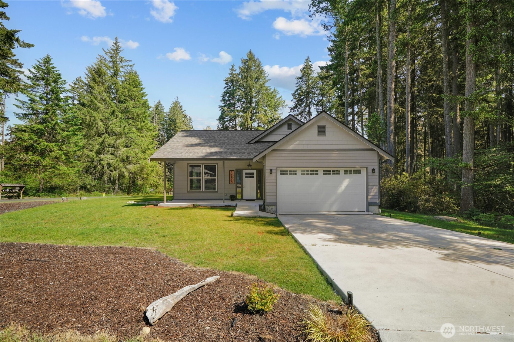 11813 Island Drive Property Photo 1
