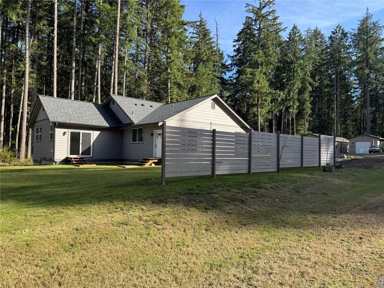 11813 Island Drive Property Photo 4