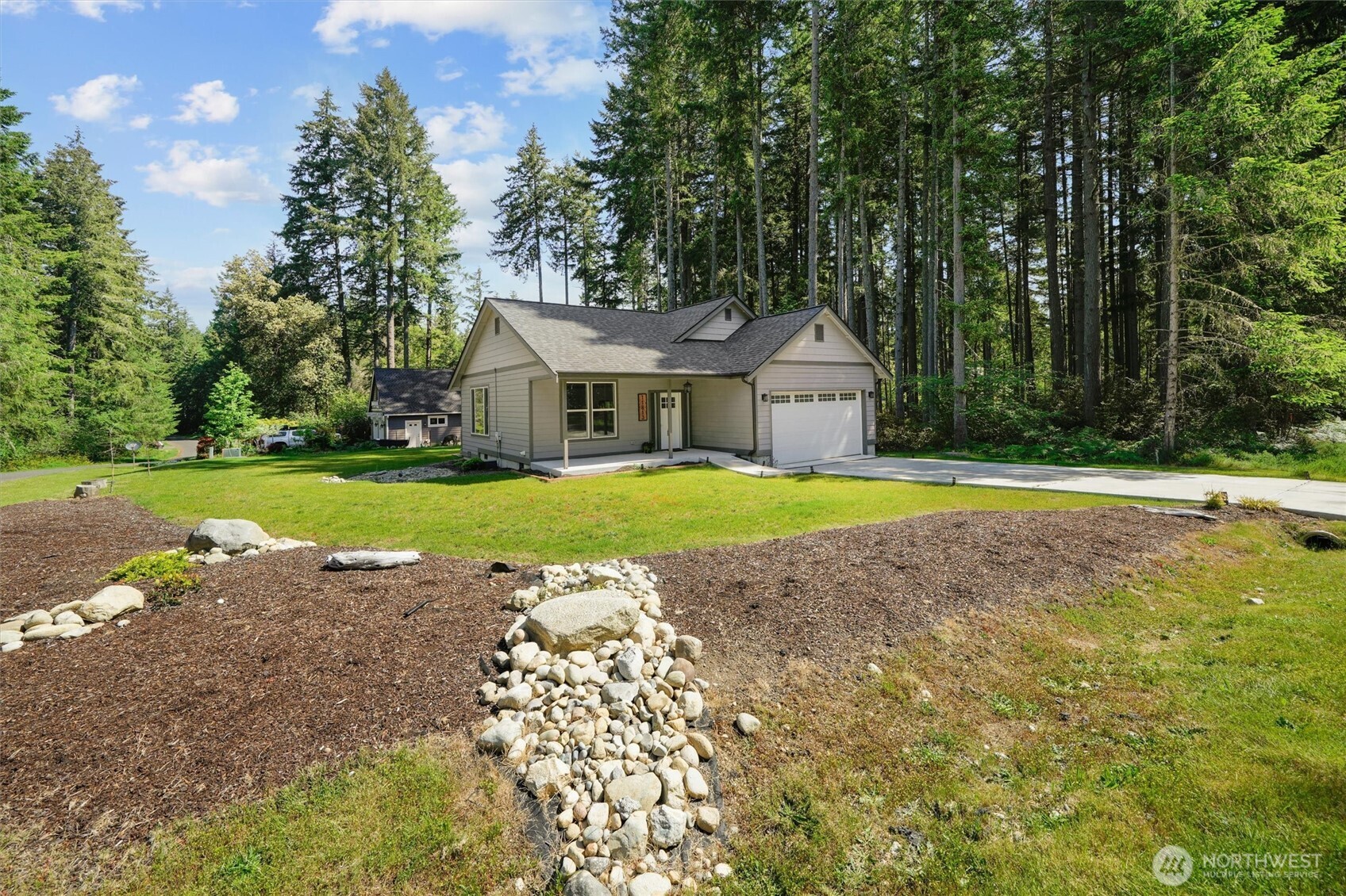 11813 Island Drive Property Photo 5