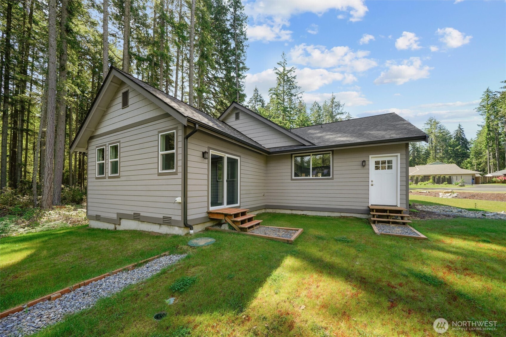 11813 Island Drive Property Photo 6