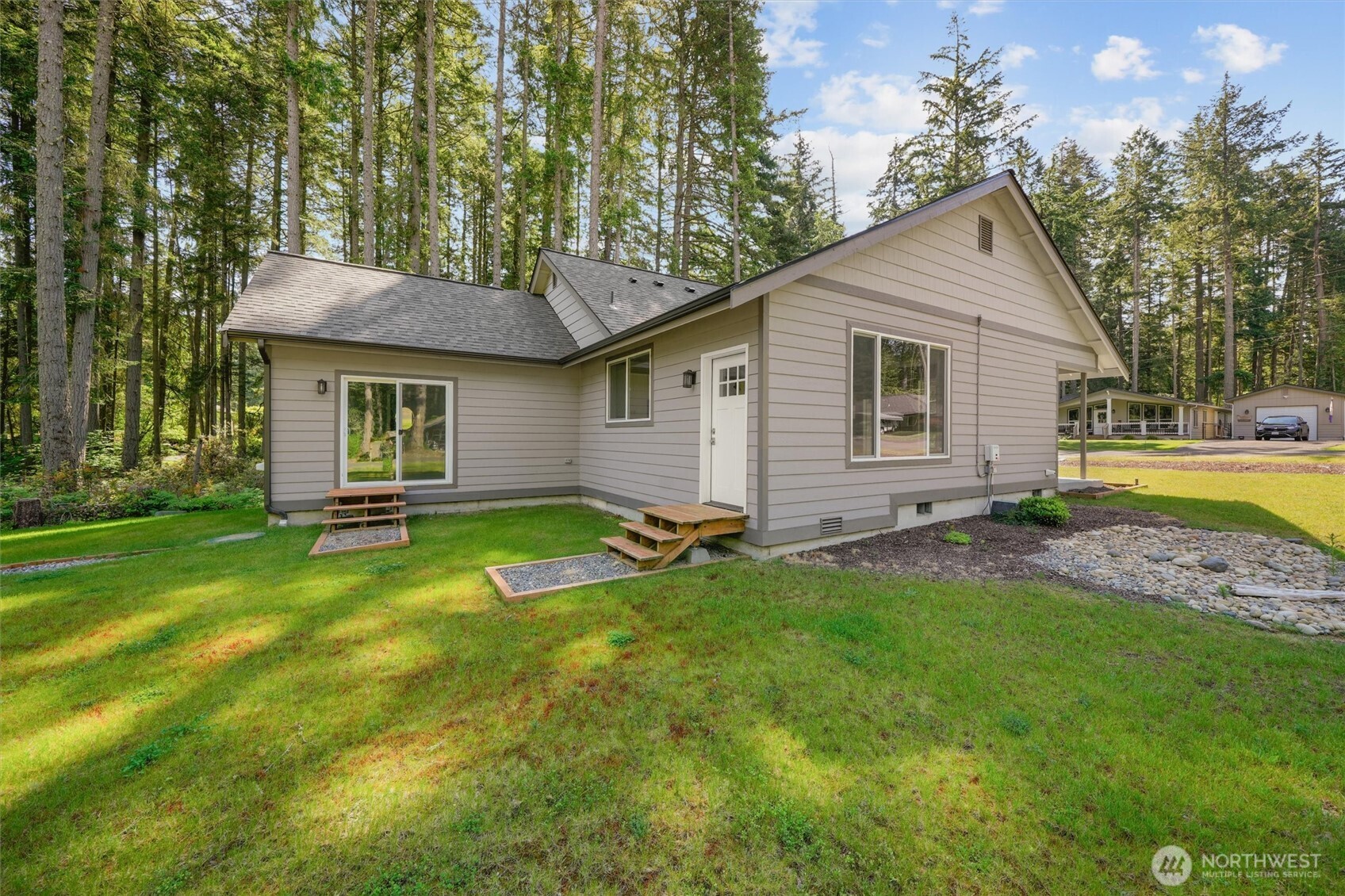 11813 Island Drive Property Photo 7