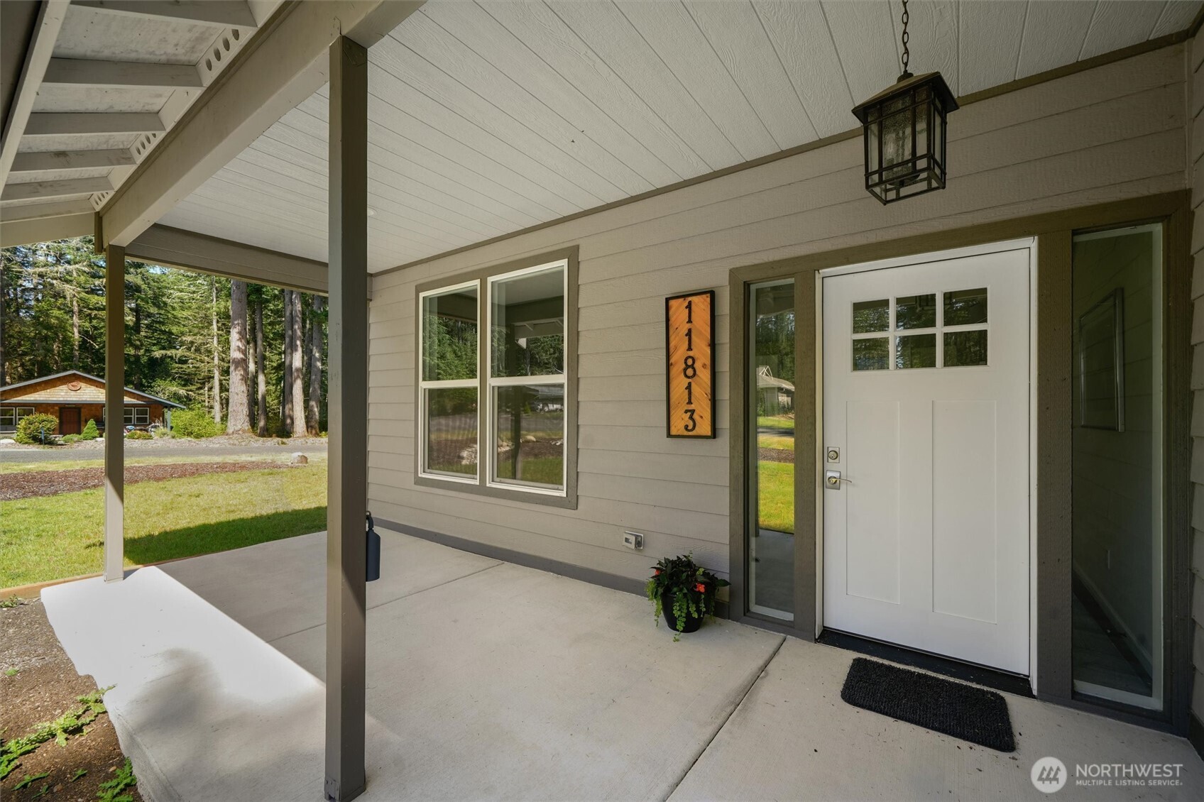 11813 Island Drive Property Photo 8