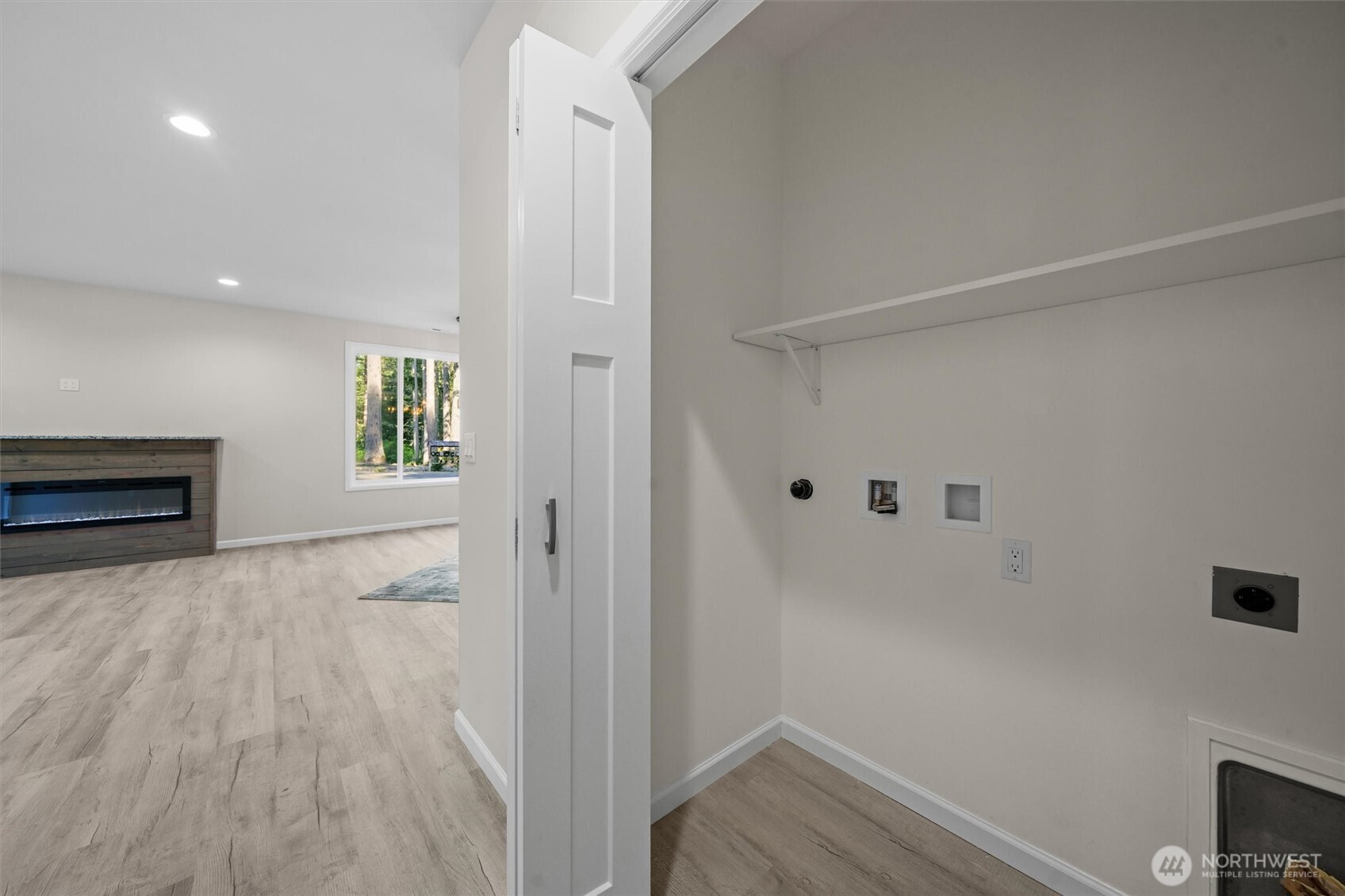 11813 Island Drive Property Photo 19