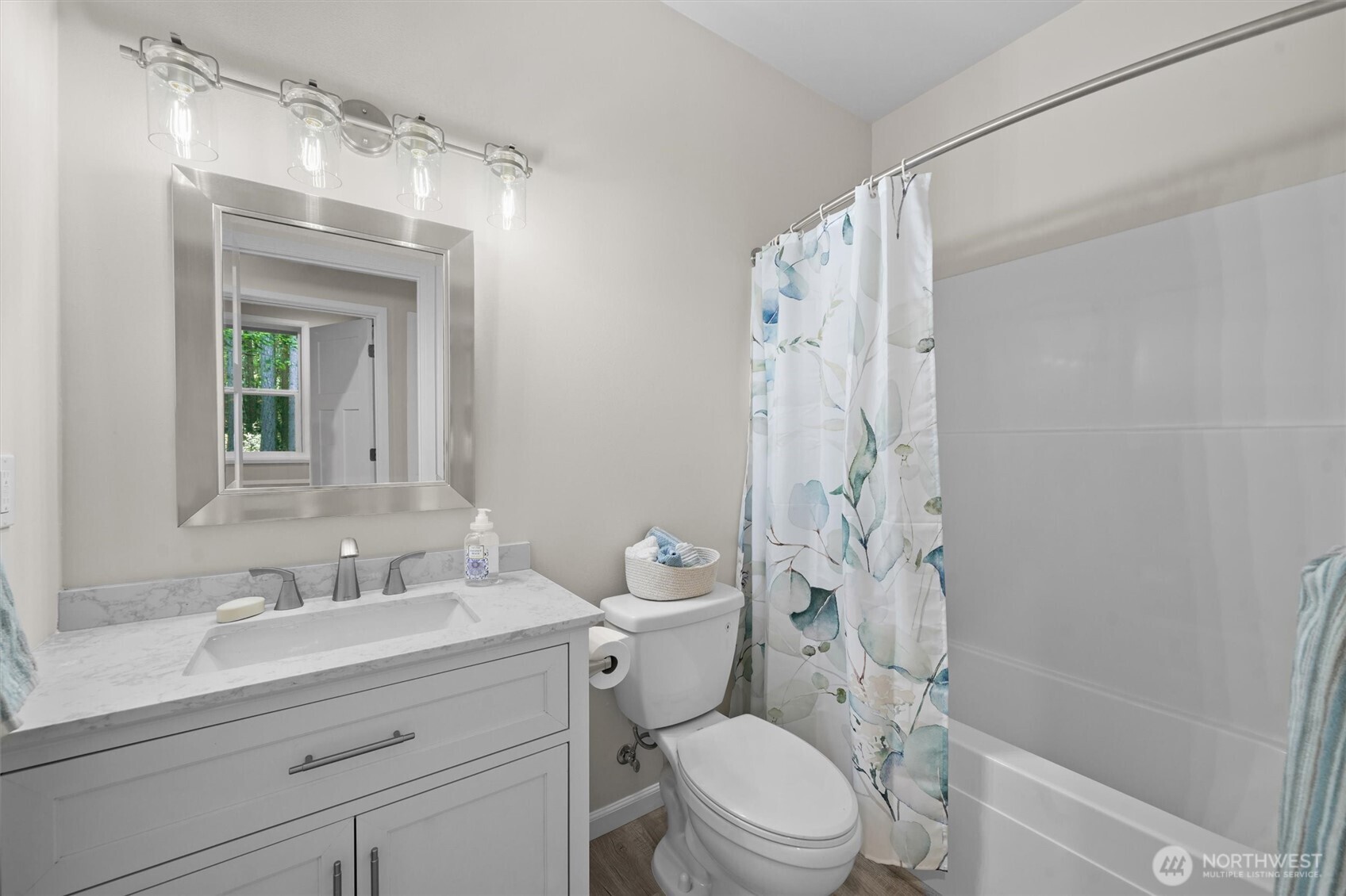 11813 Island Drive Property Photo 24