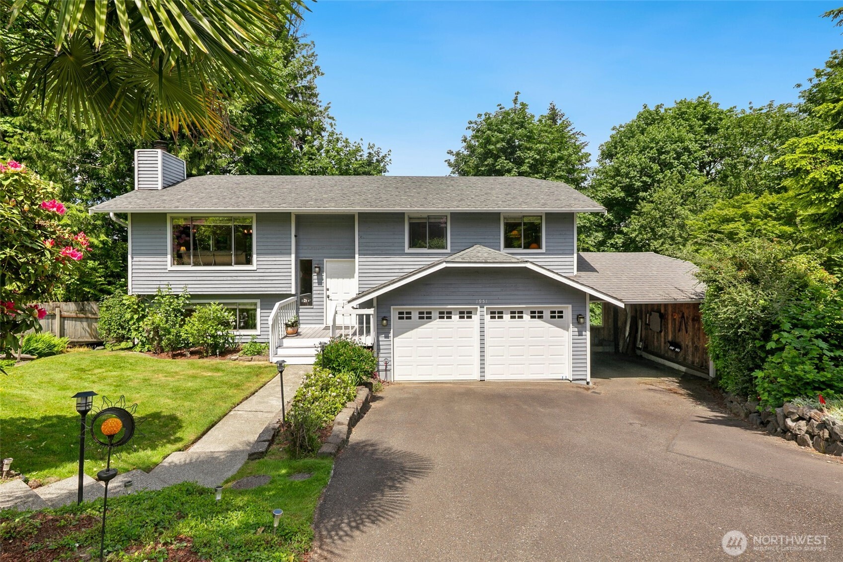 1951 2nd Street Property Photo 3