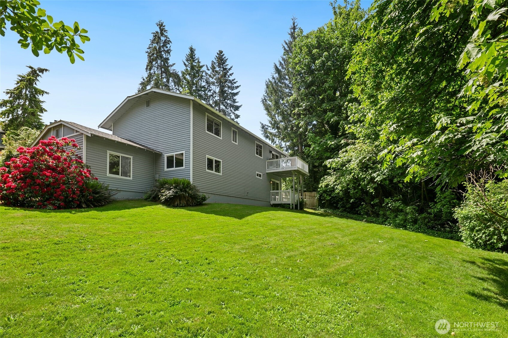 1951 2nd Street Property Photo 7